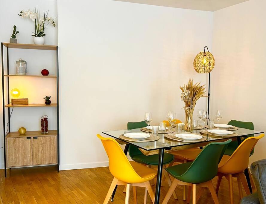 PARIS-MONTROUGE Magnifique appartement 3 pièces de 75m2 avec PARKING - très cosy pour 1 - 8 personnes refait à NEUF -ENTIRE APARTMENT LUXURIOUS AND WARM -M