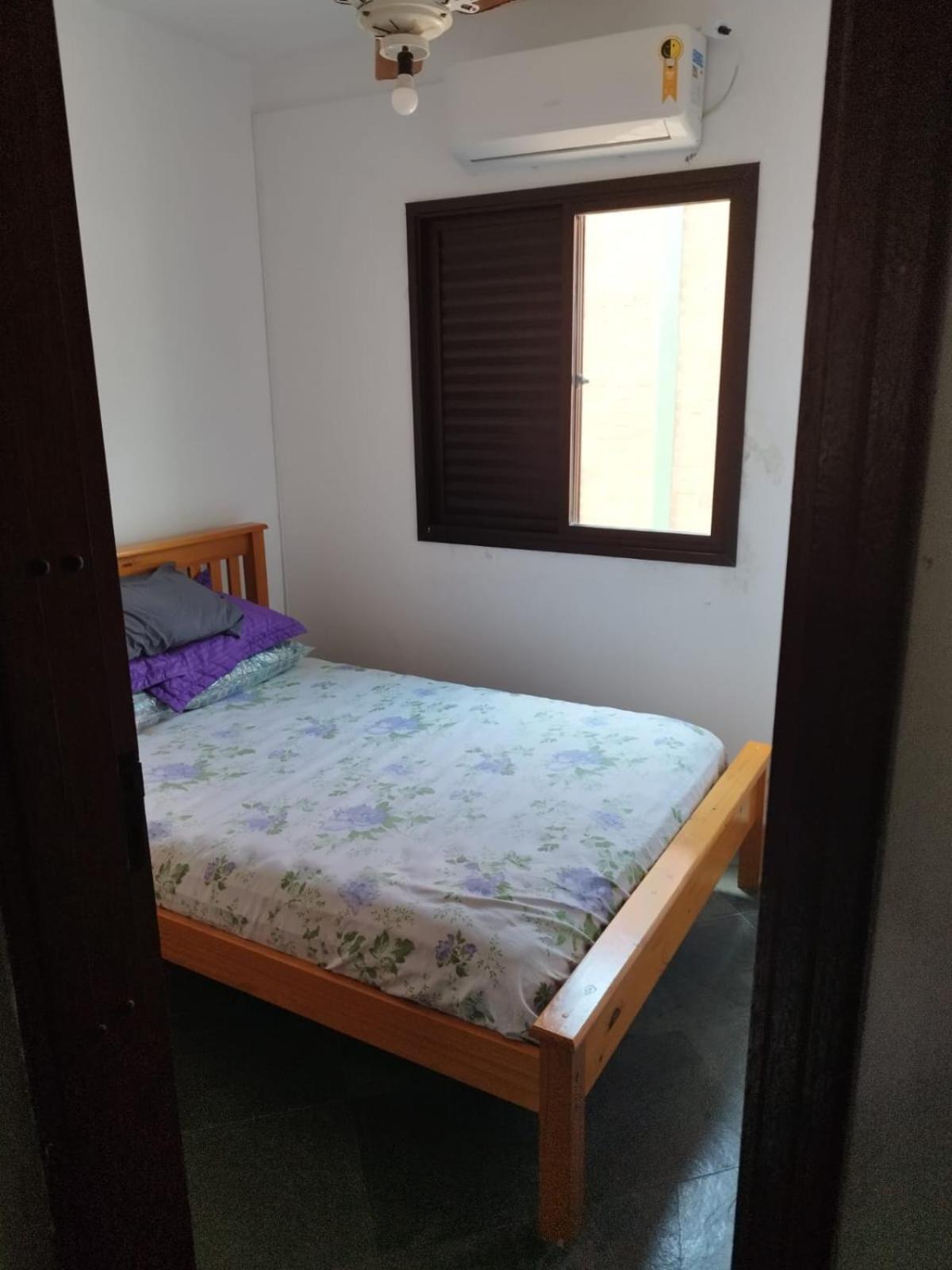 Guarujá, Linda casa em condomínio fechado .