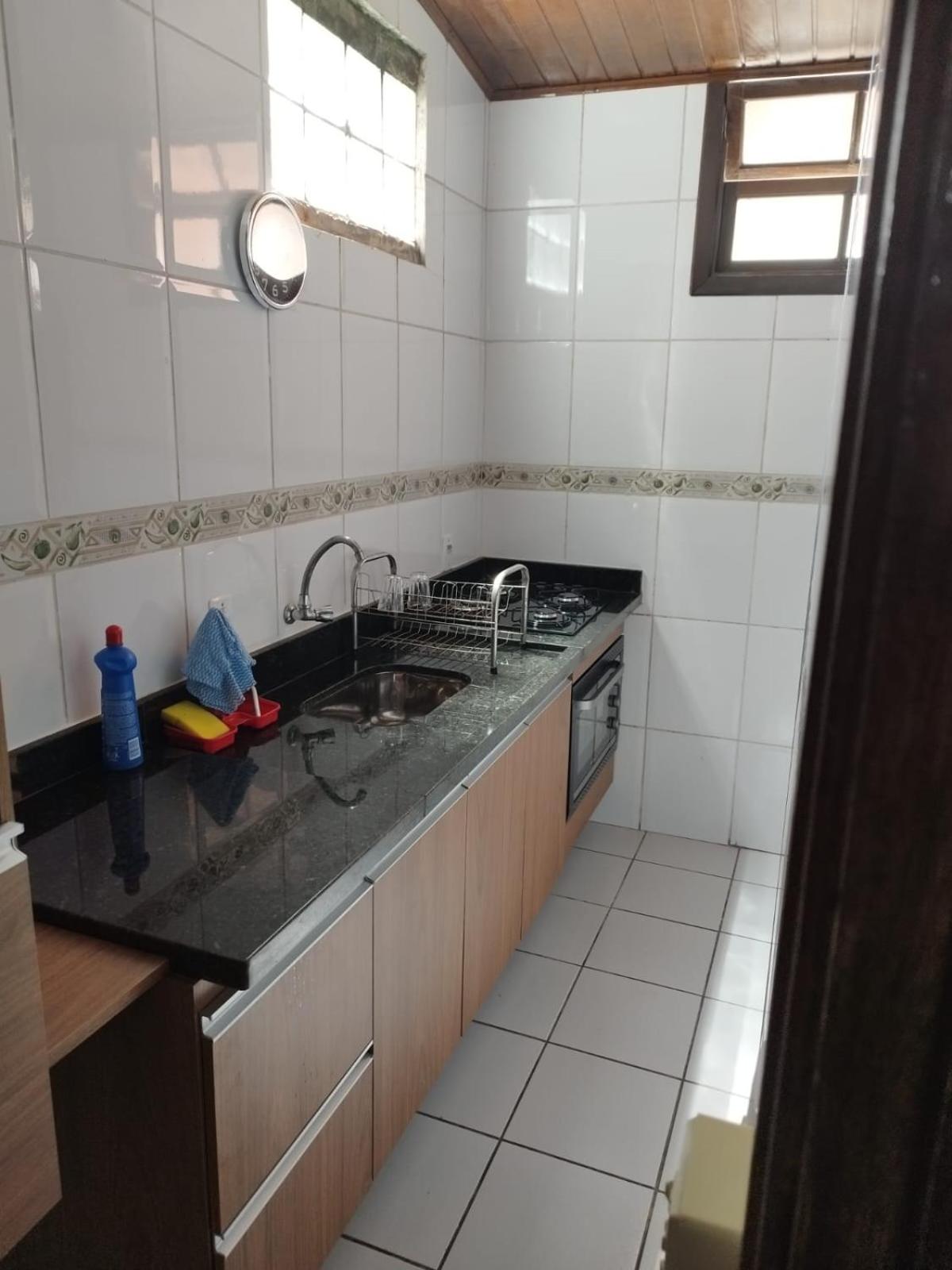 Guarujá, Linda casa em condomínio fechado .