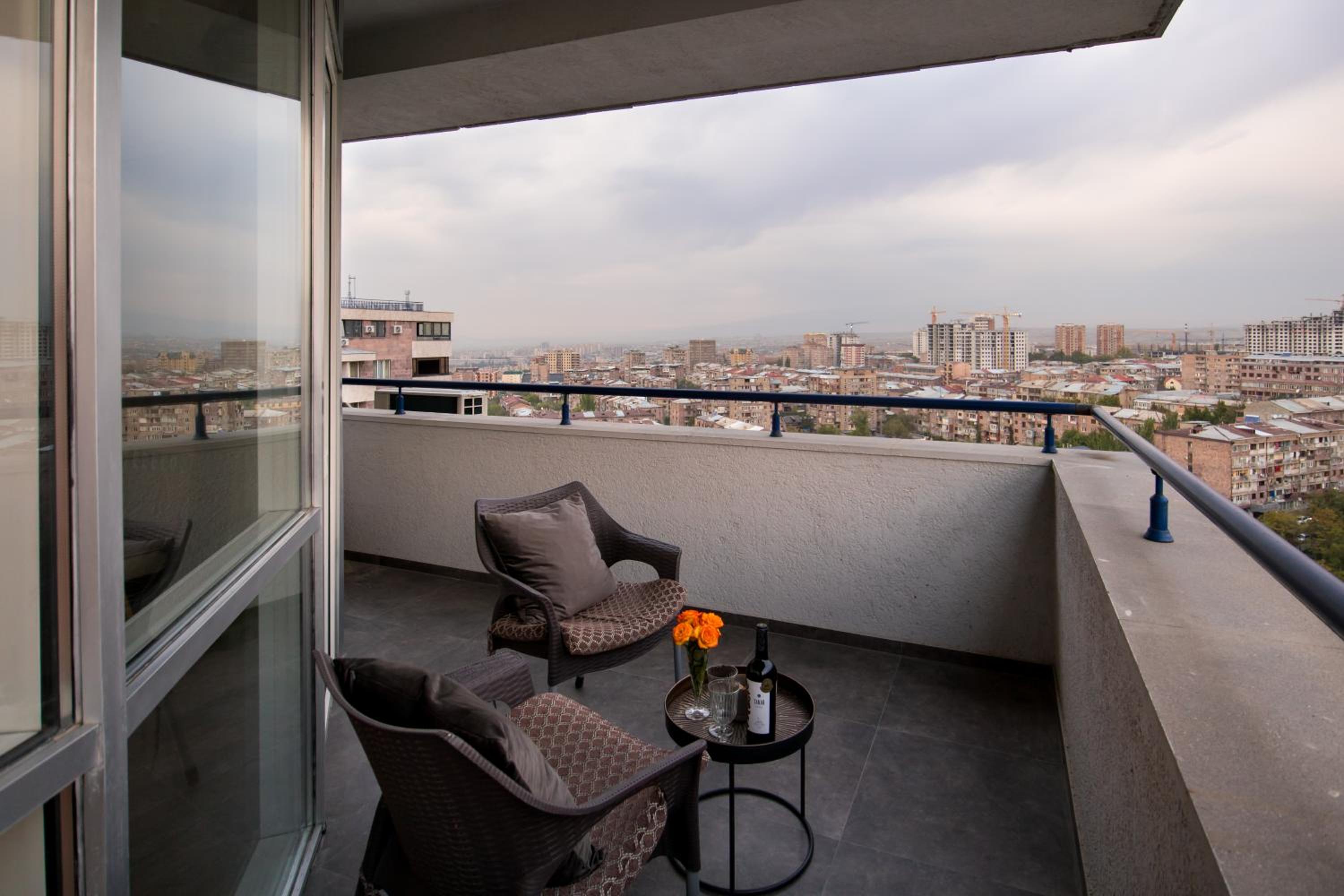 hotelise l Bird Eye Apartment
