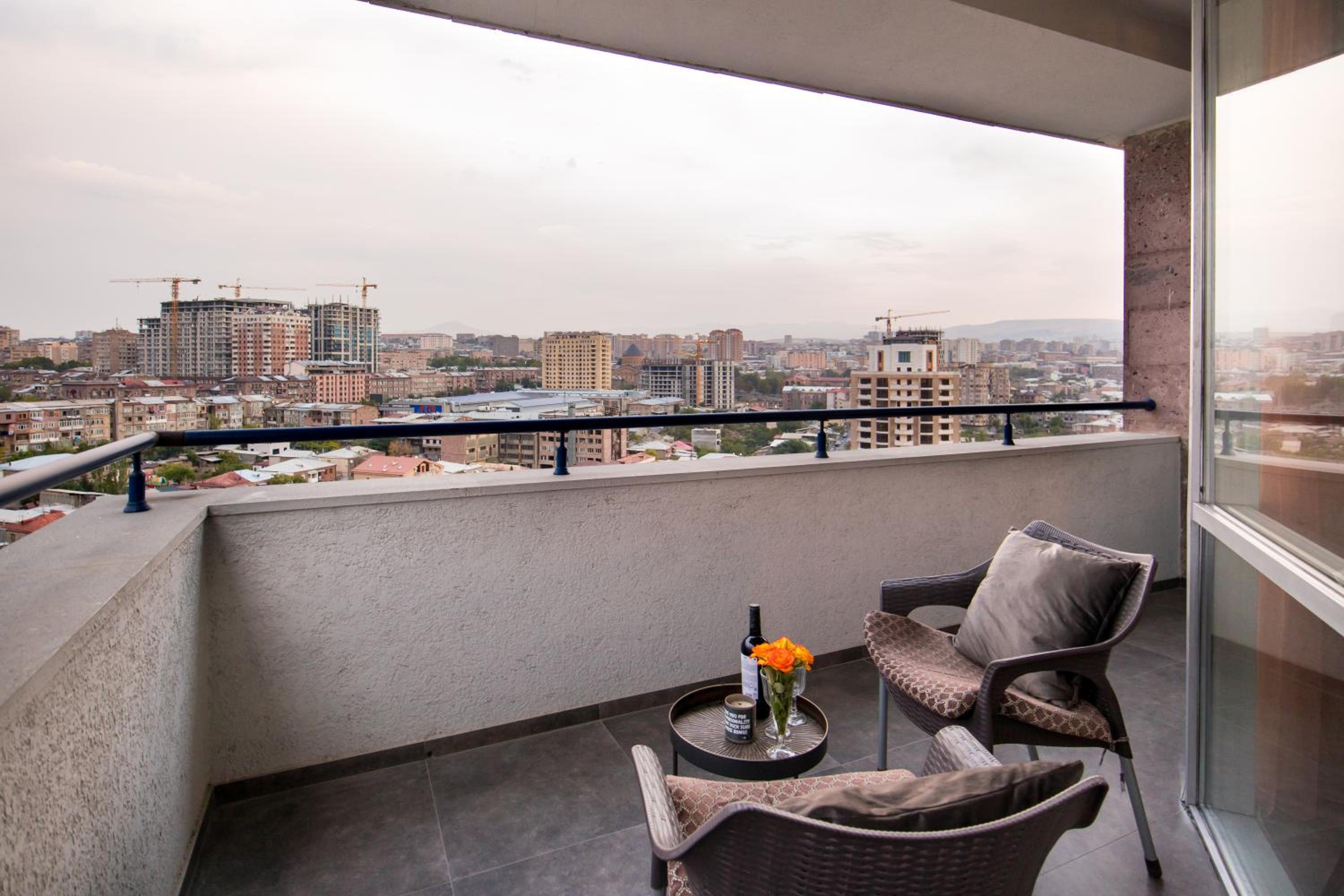 hotelise l Bird Eye Apartment