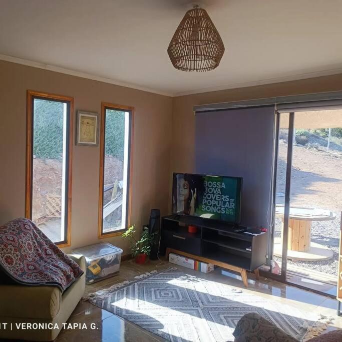 Cabaña, quincho, piscina y hermosas estrellas La Serena Algarrobito