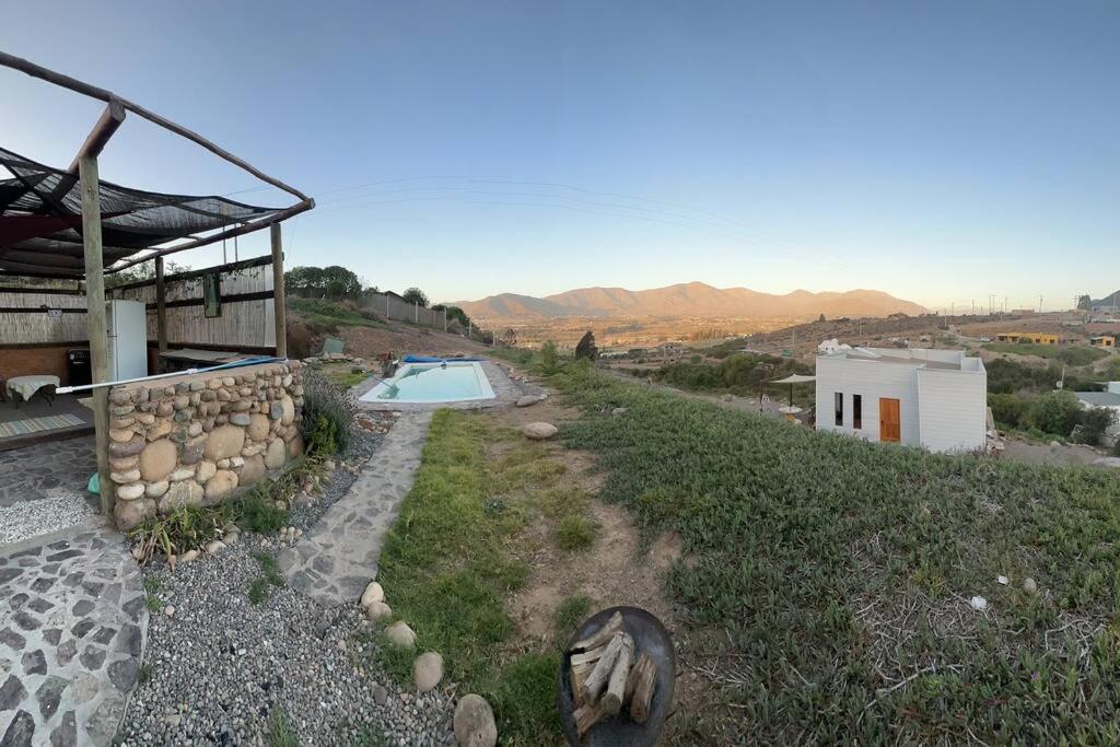Cabaña, quincho, piscina y hermosas estrellas La Serena Algarrobito