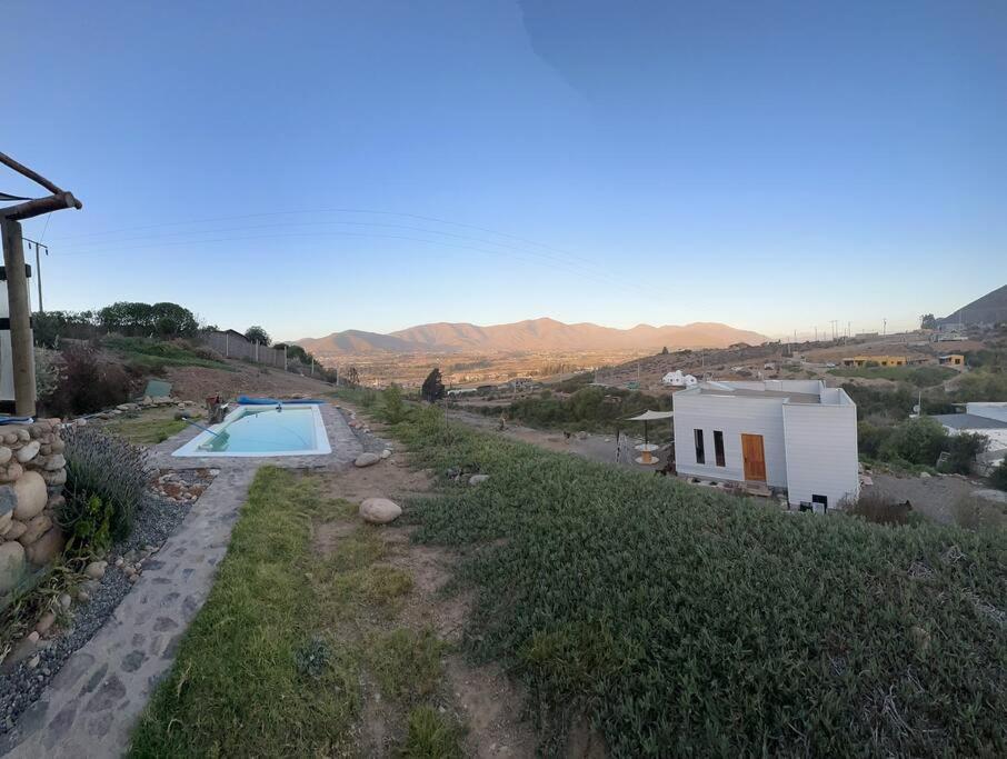 Cabaña, quincho, piscina y hermosas estrellas La Serena Algarrobito