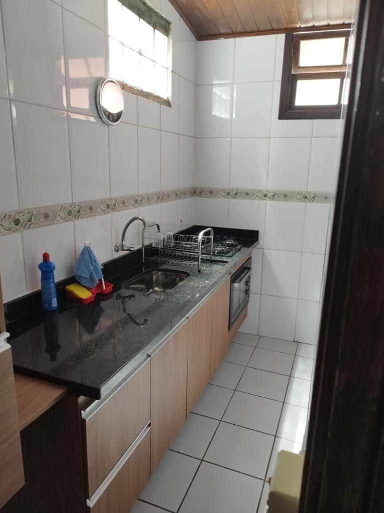 Guarujá, Linda casa em condomínio fechado .
