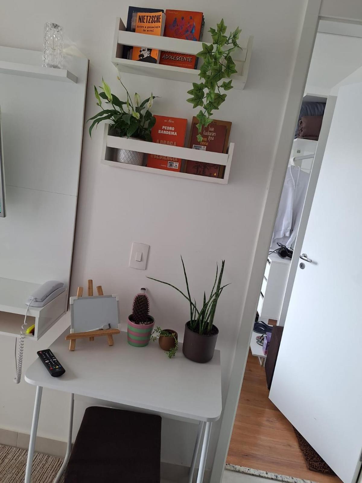1107 Ponte Laguna, Pq Burle Marx, Apto 1 dorm e Varanda