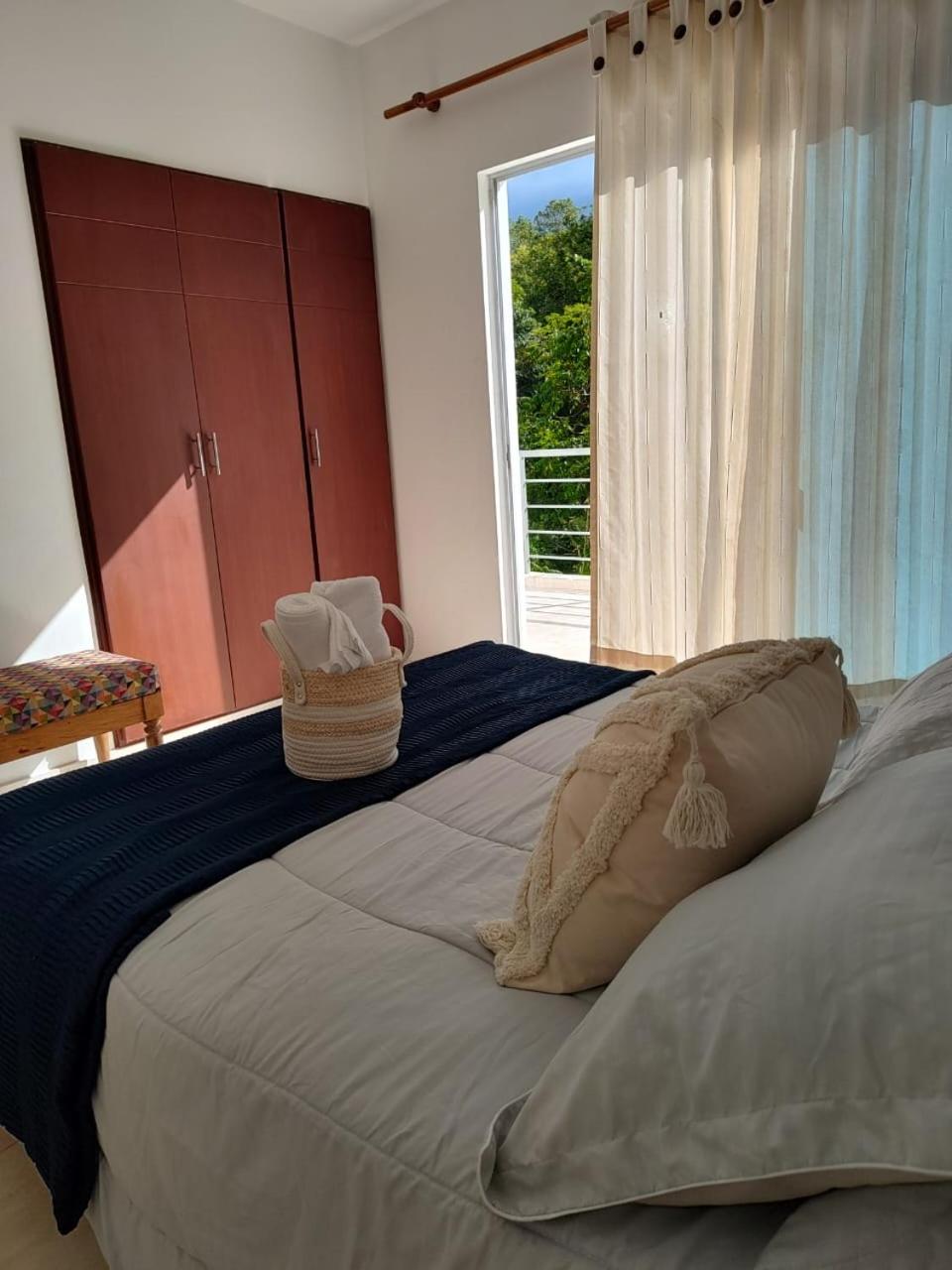 Condominio Ibiza Reservado Apto con piscina Melgar