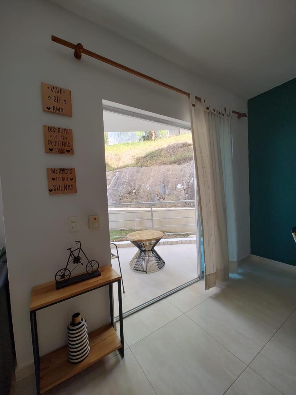 Condominio Ibiza Reservado Apto con piscina Melgar