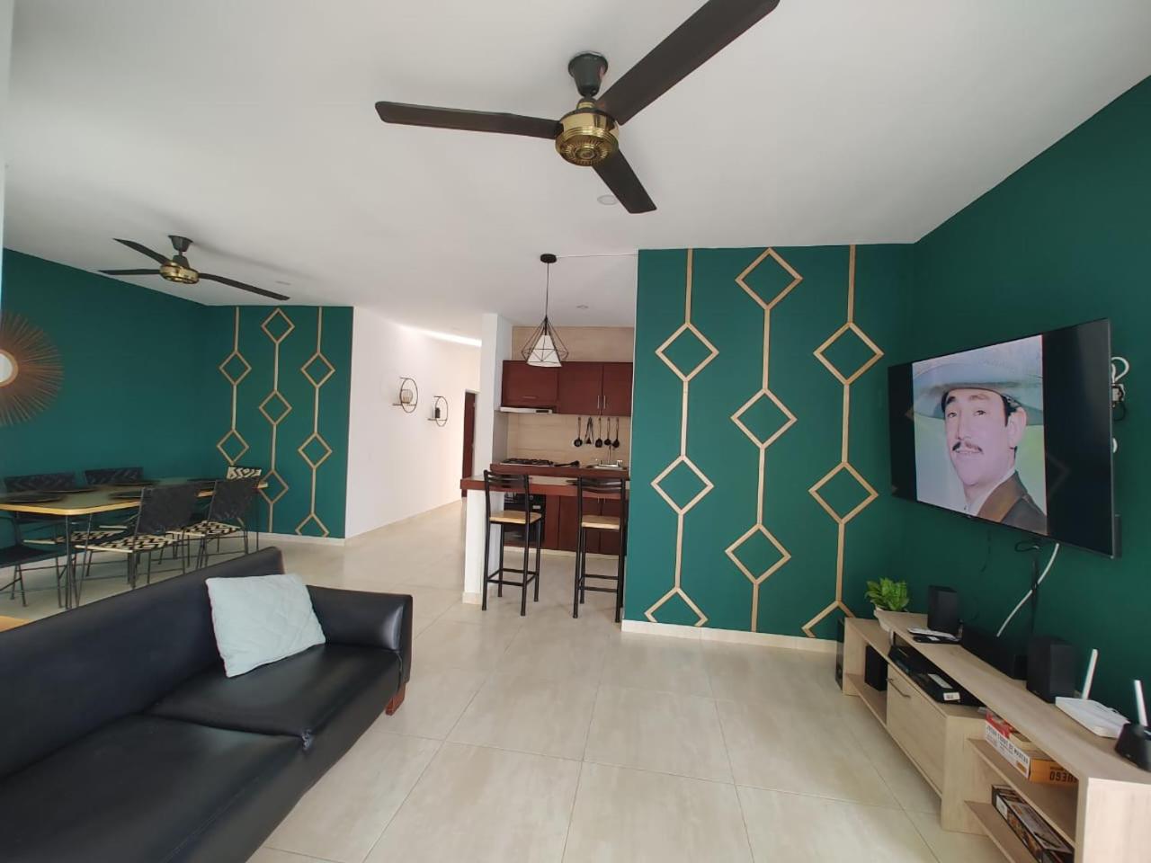 Condominio Ibiza Reservado Apto con piscina Melgar