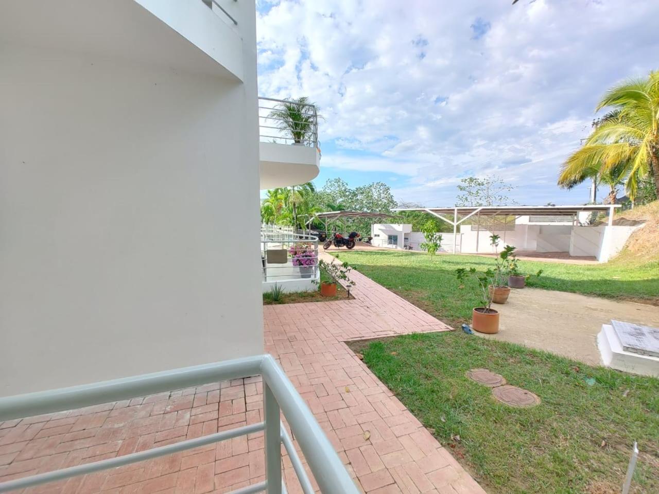 Condominio Ibiza Reservado Apto con piscina Melgar