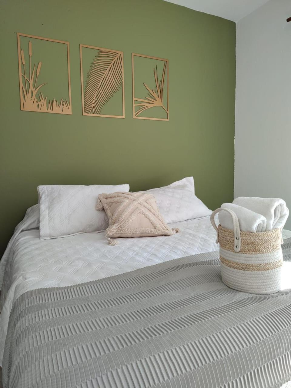 Condominio Ibiza Reservado Apto con piscina Melgar