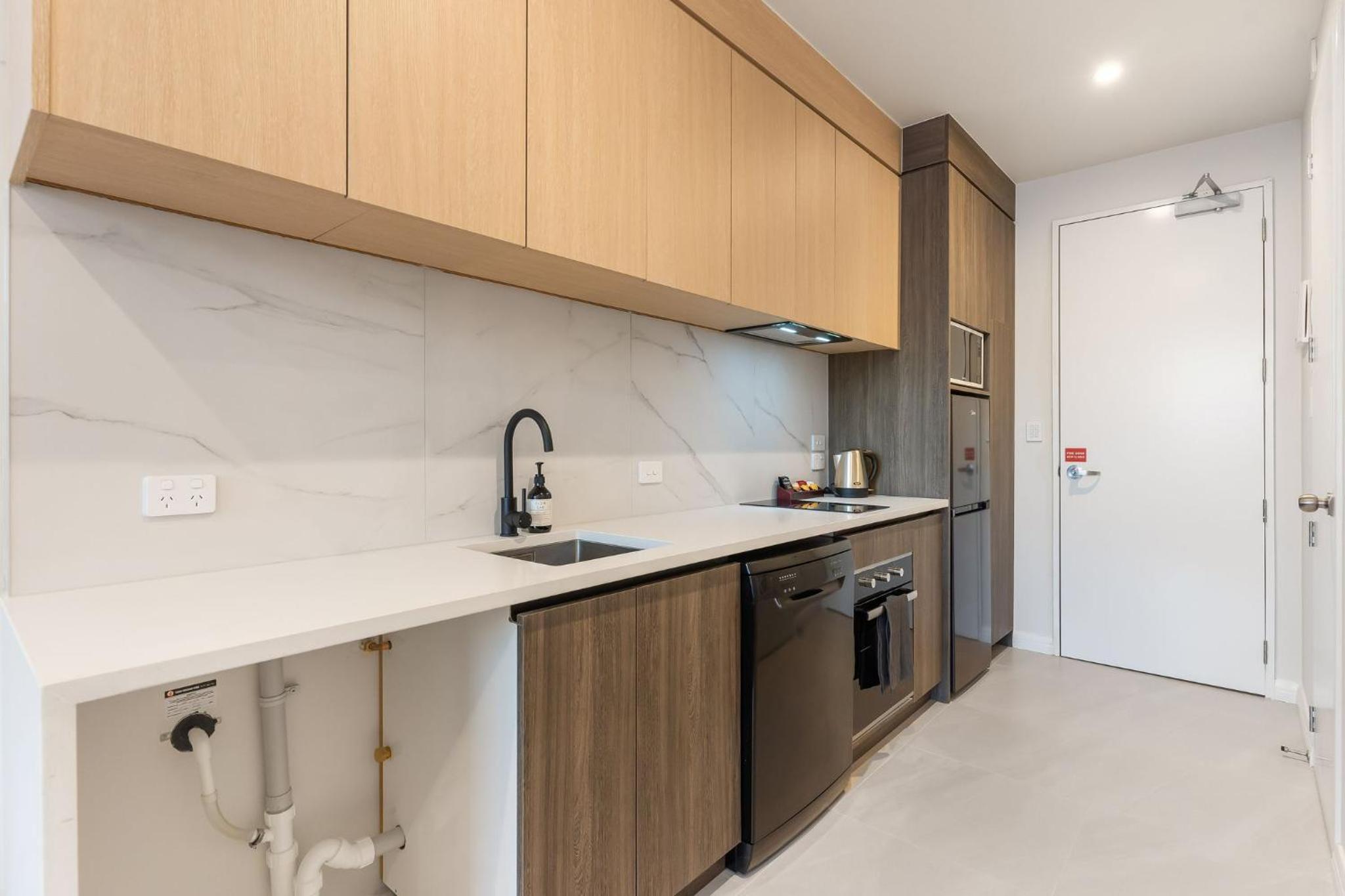 302 The Residence view 4