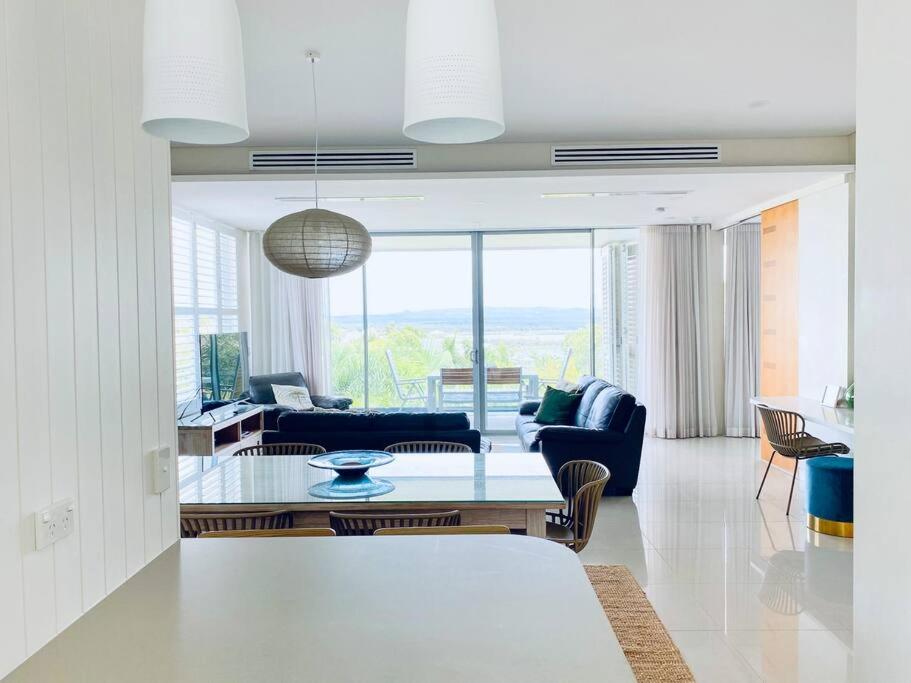 Deluxe Noosa Penthouse with 5-Star Views