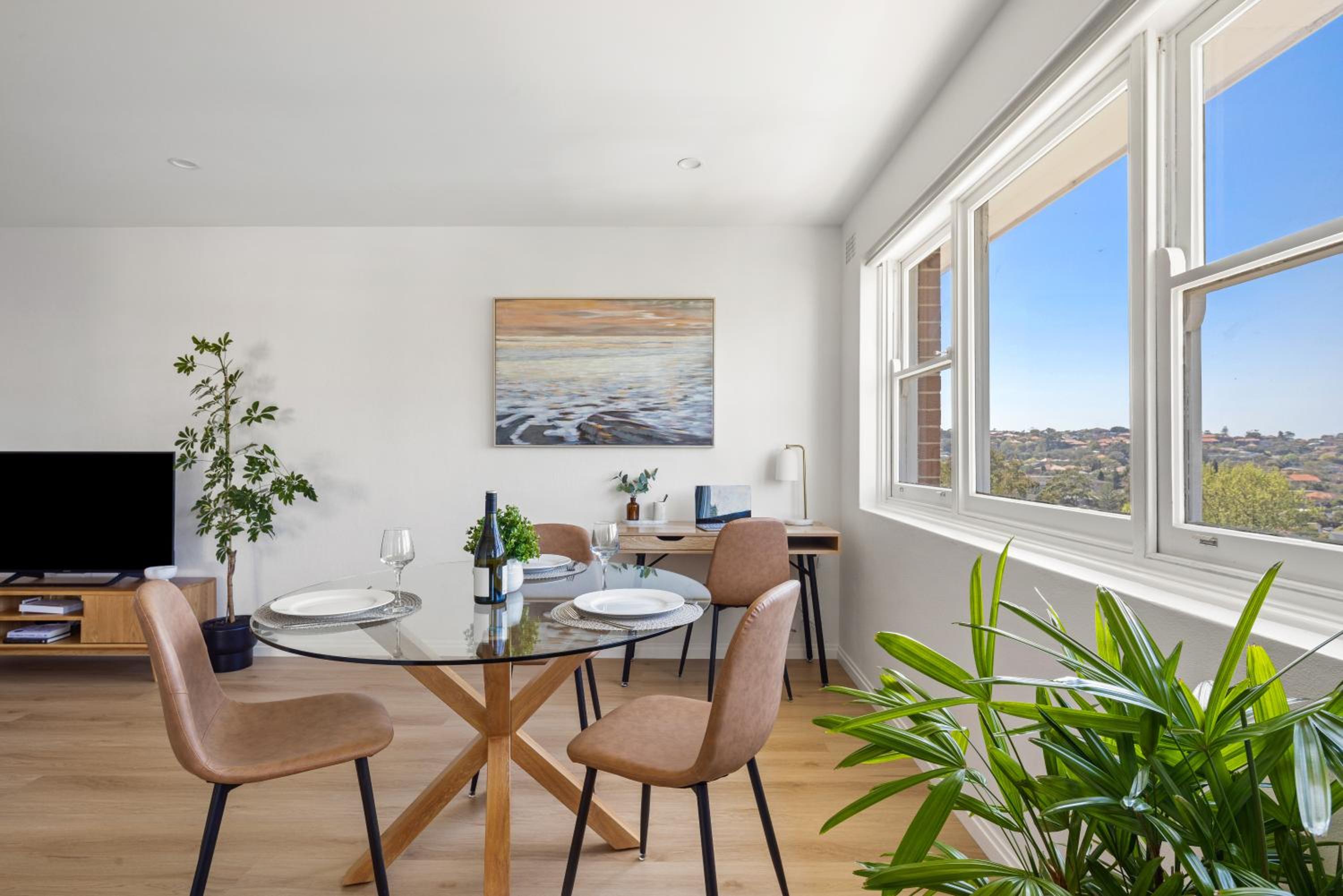 Coogee Ocean View - Deluxe one bedroom apartment