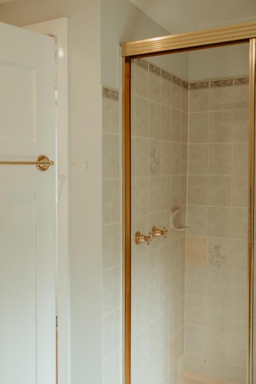 Linden Cottage Farm Stay
