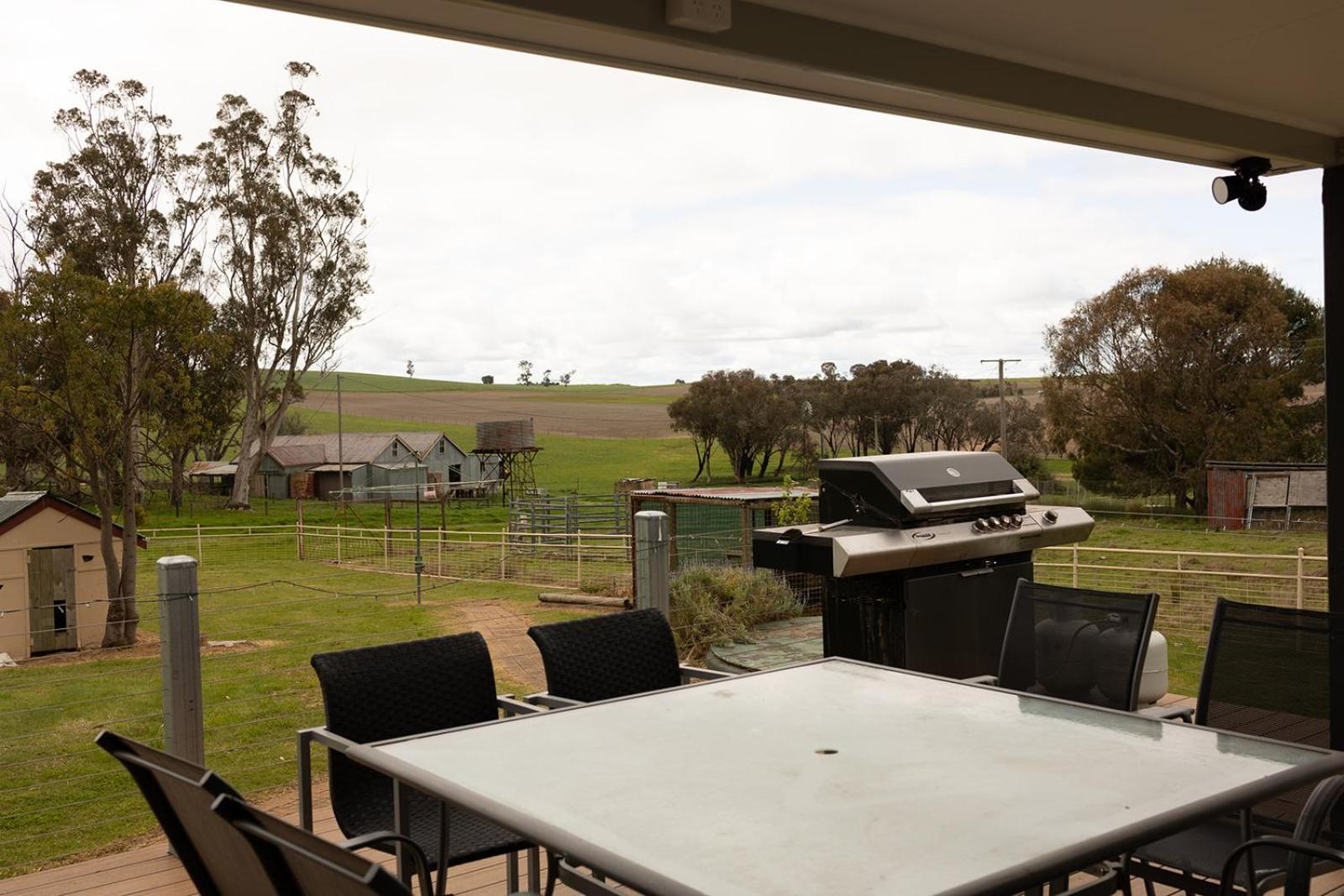Linden Cottage Farm Stay