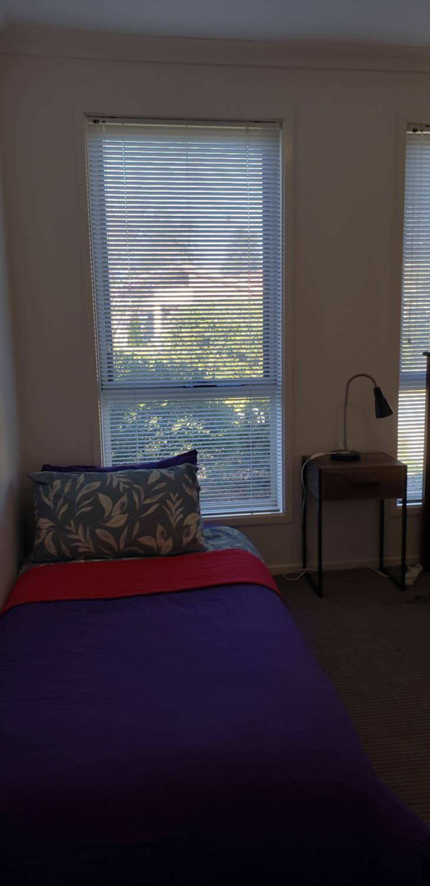 Entire 2BR sunny house @Franklin, Canberra