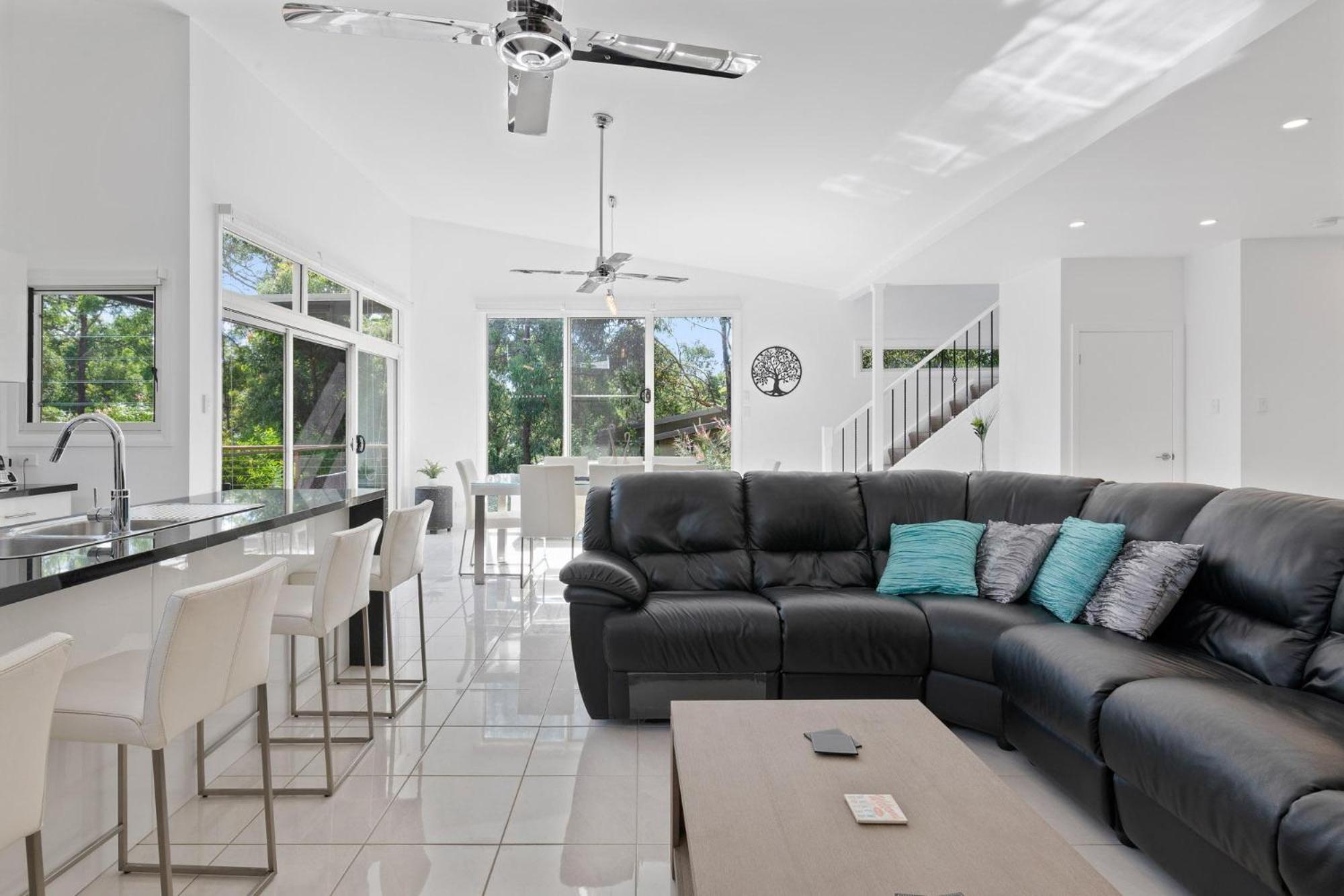 Murrays Lakeshore Getaway