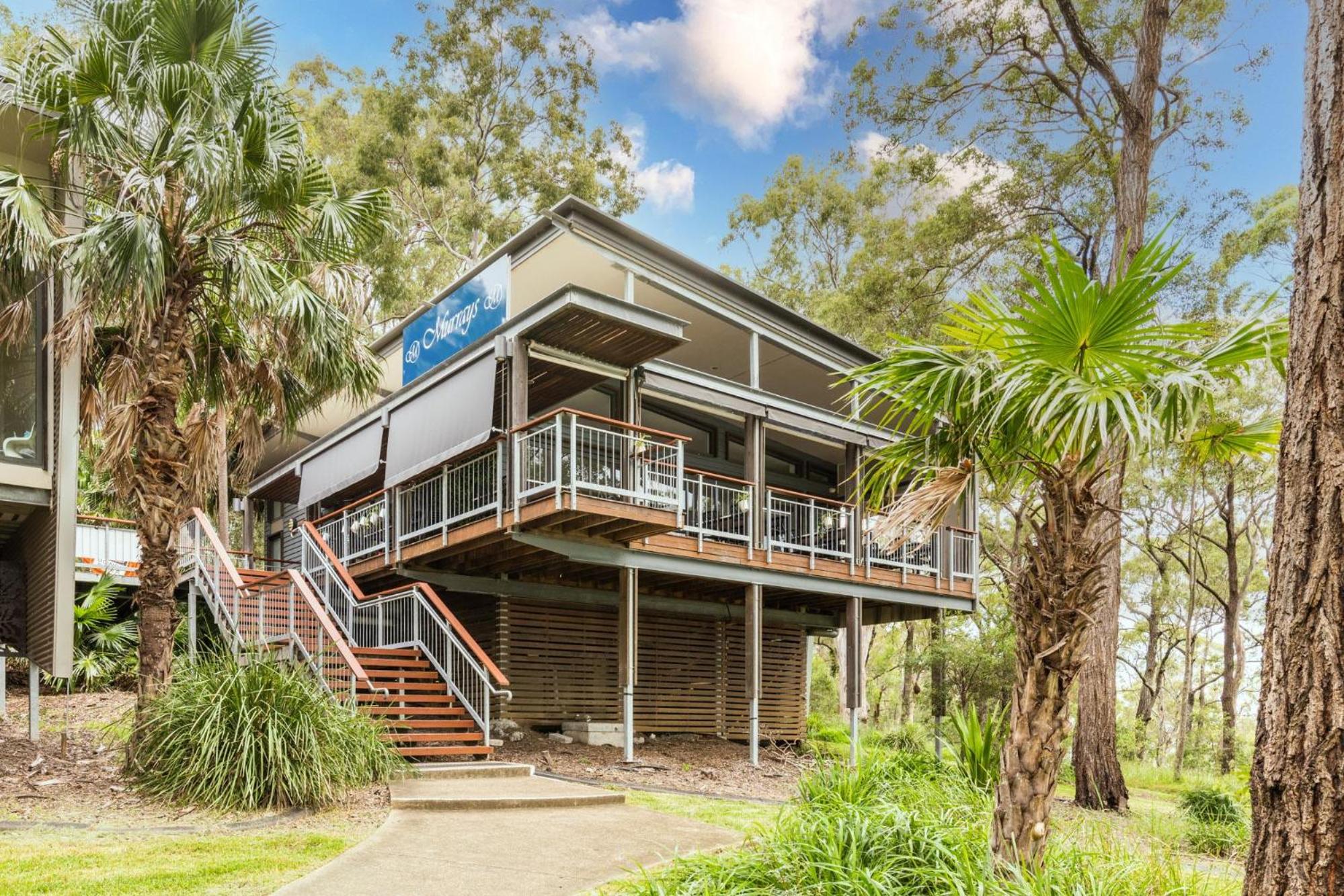 Murrays Lakeshore Getaway