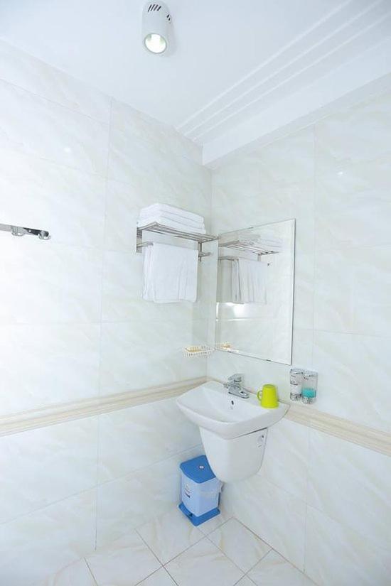 Thủy Ngư Hotel HN - by BAY LUXURY