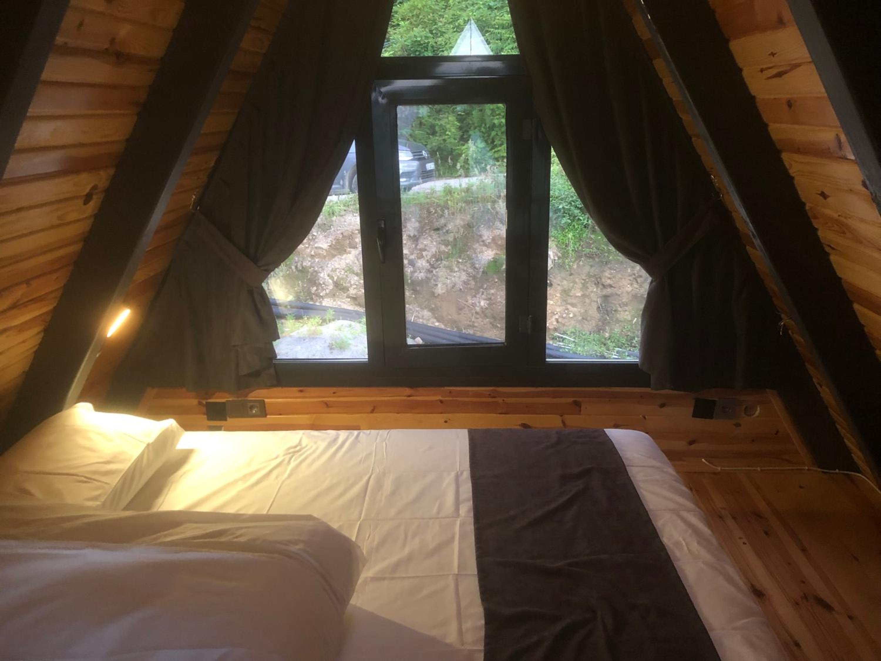 Kalivi Suit Bungalov view 4