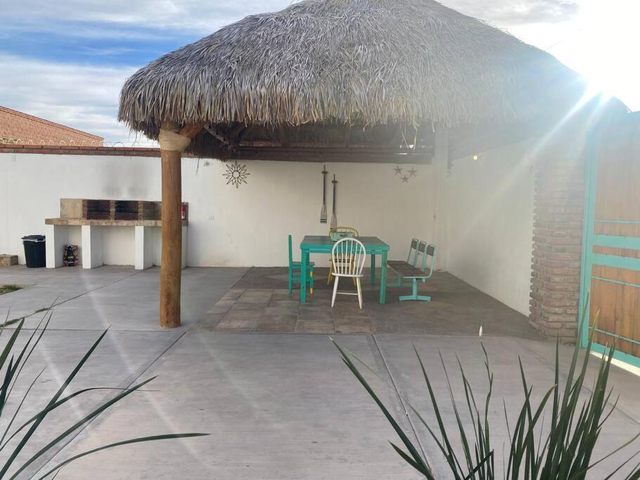 El Depa de las Flores-300 m from the main blvd view 4