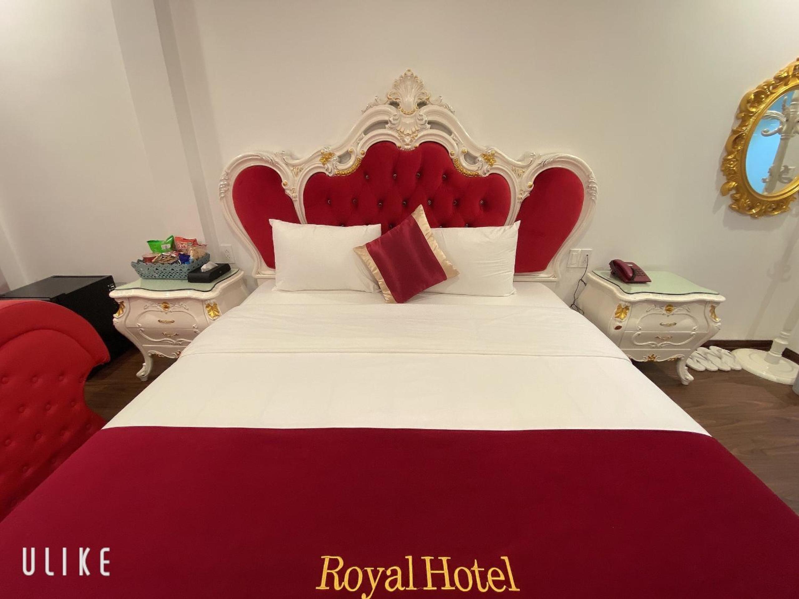 Royal Hotel - Yên Xá HN - by BAY LUXURY