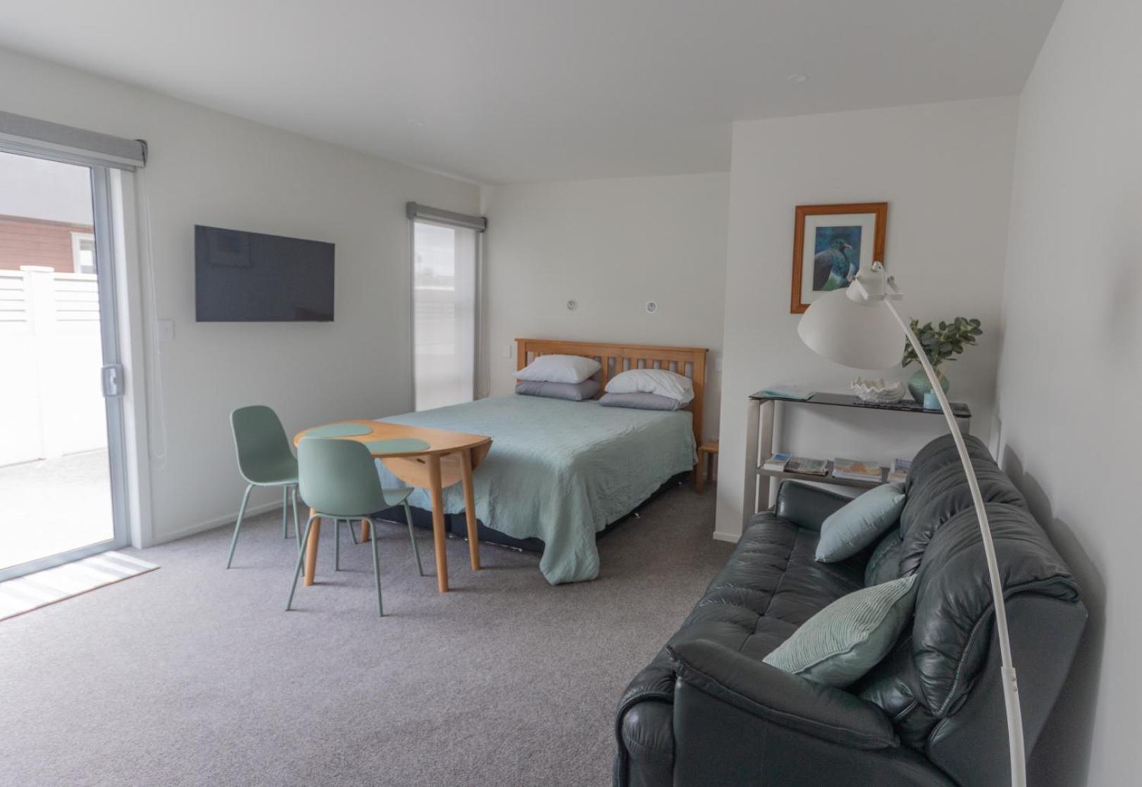 Marsden Cove Canal Haven with Spa Pool view 5