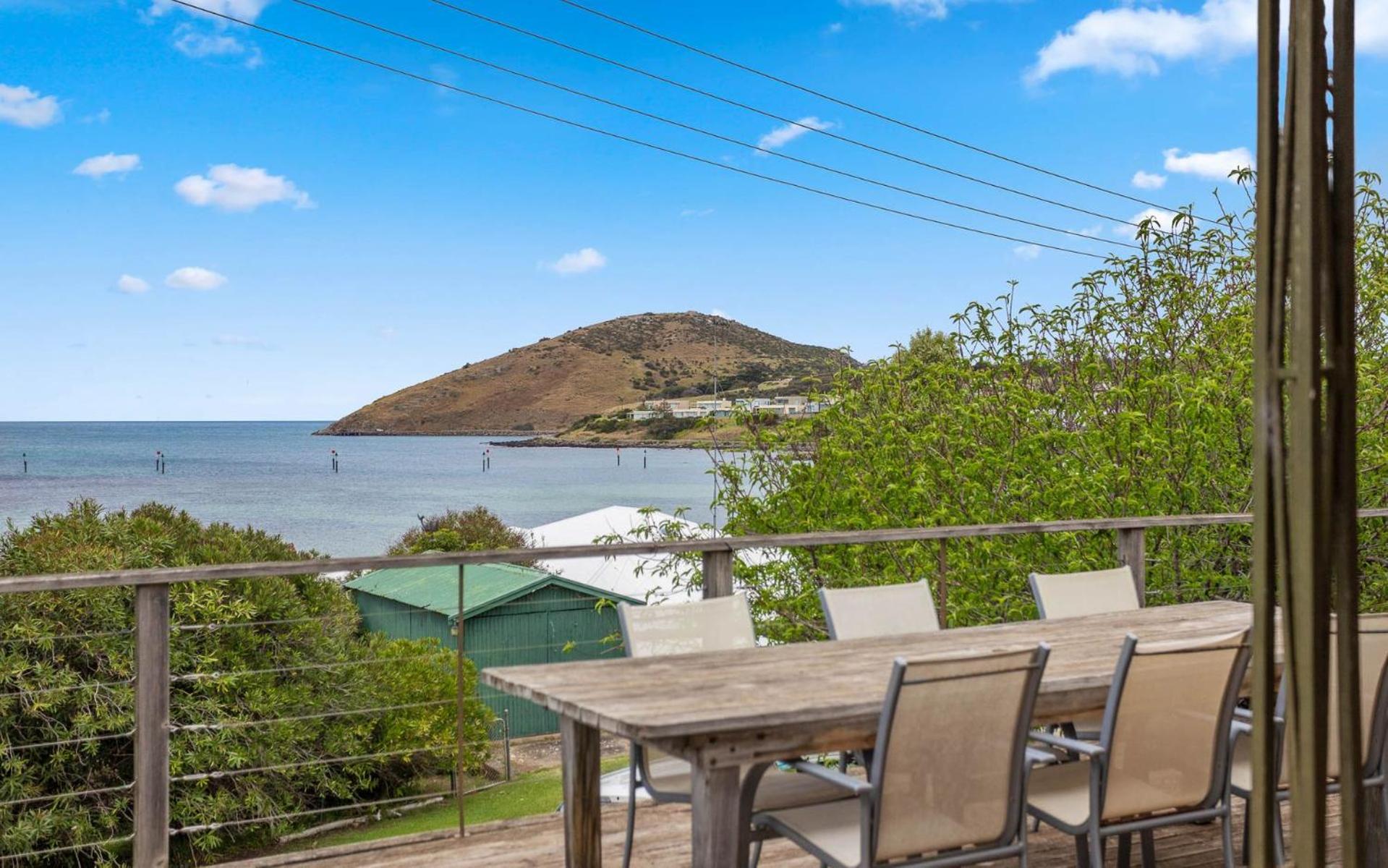 Breathtaking Views of Encounter Bay Pet Friendly