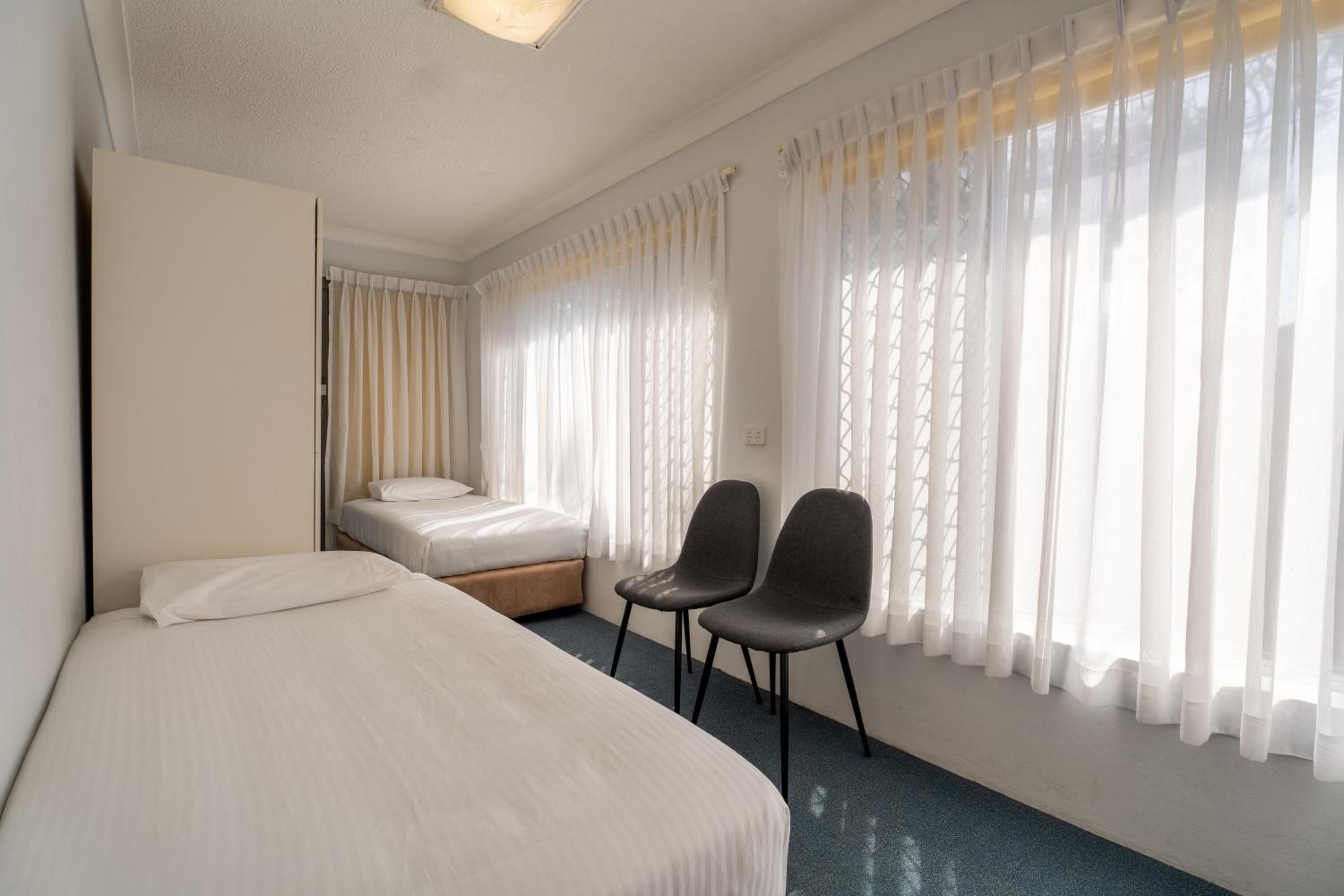 Port Aloha Motel