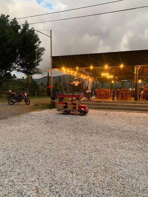 Apto tipo loft guatape vista y acceso a la represa