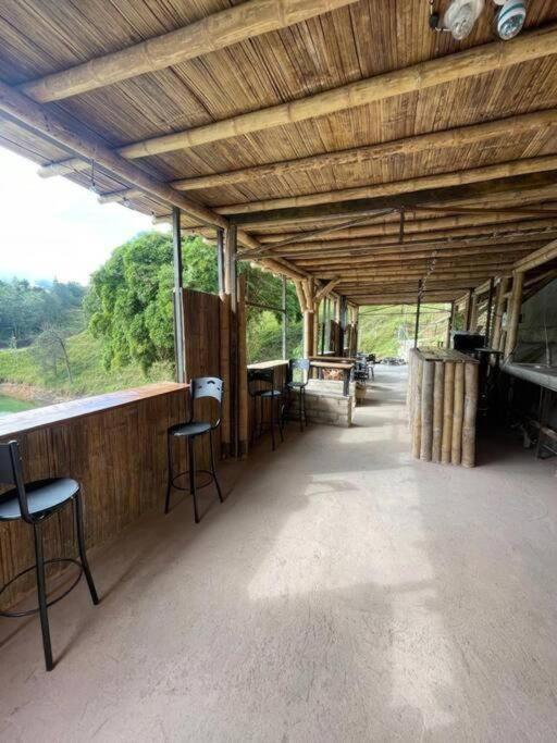 Apto tipo loft guatape vista y acceso a la represa