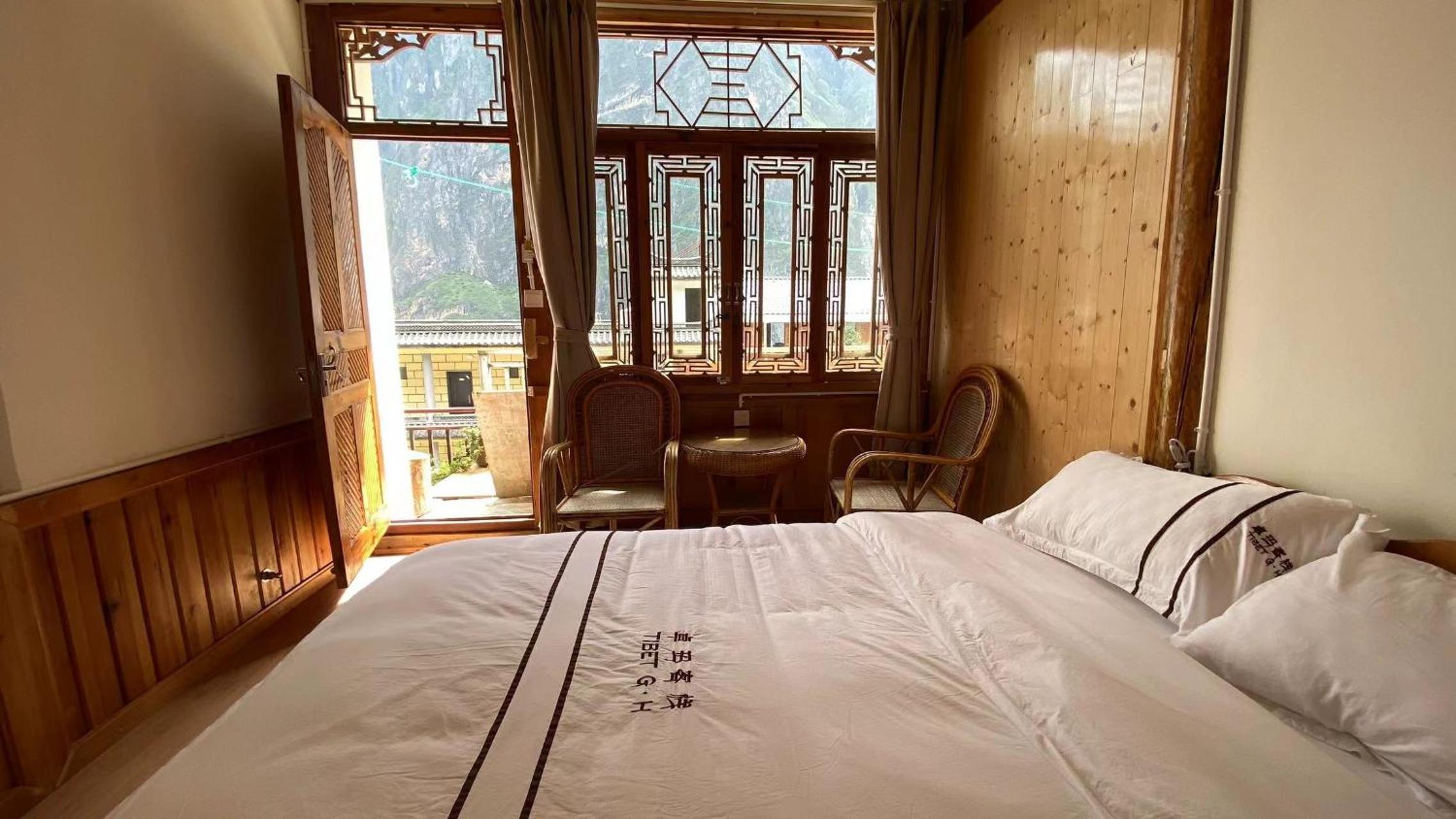 TIBET Guest house 虎跳峡卓玛客栈