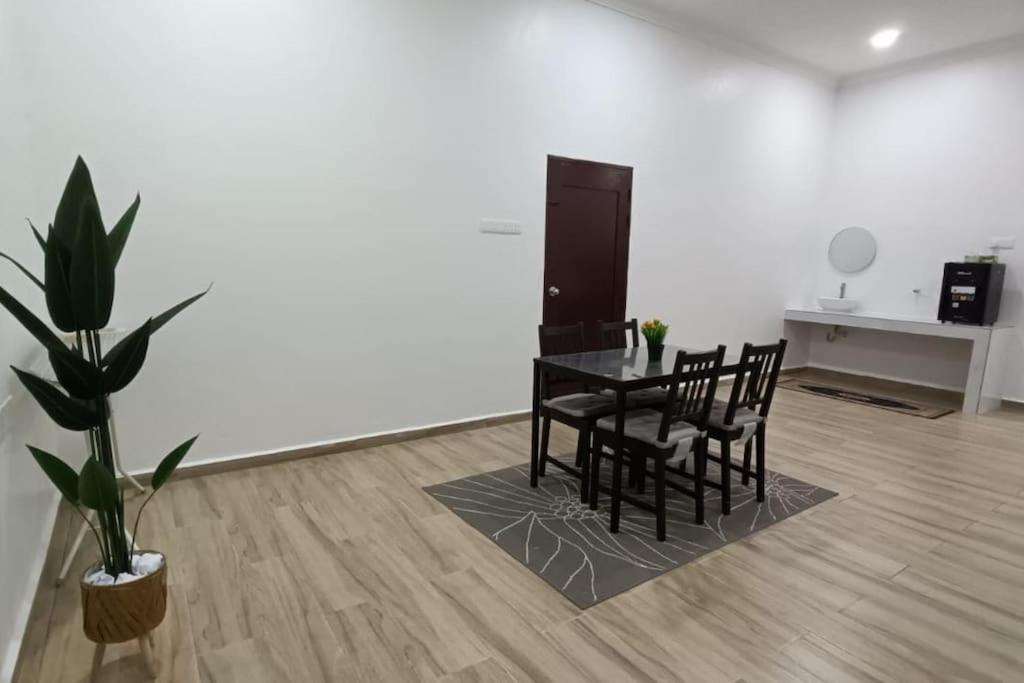 Tokiku Homestay Paka unit A photo 5