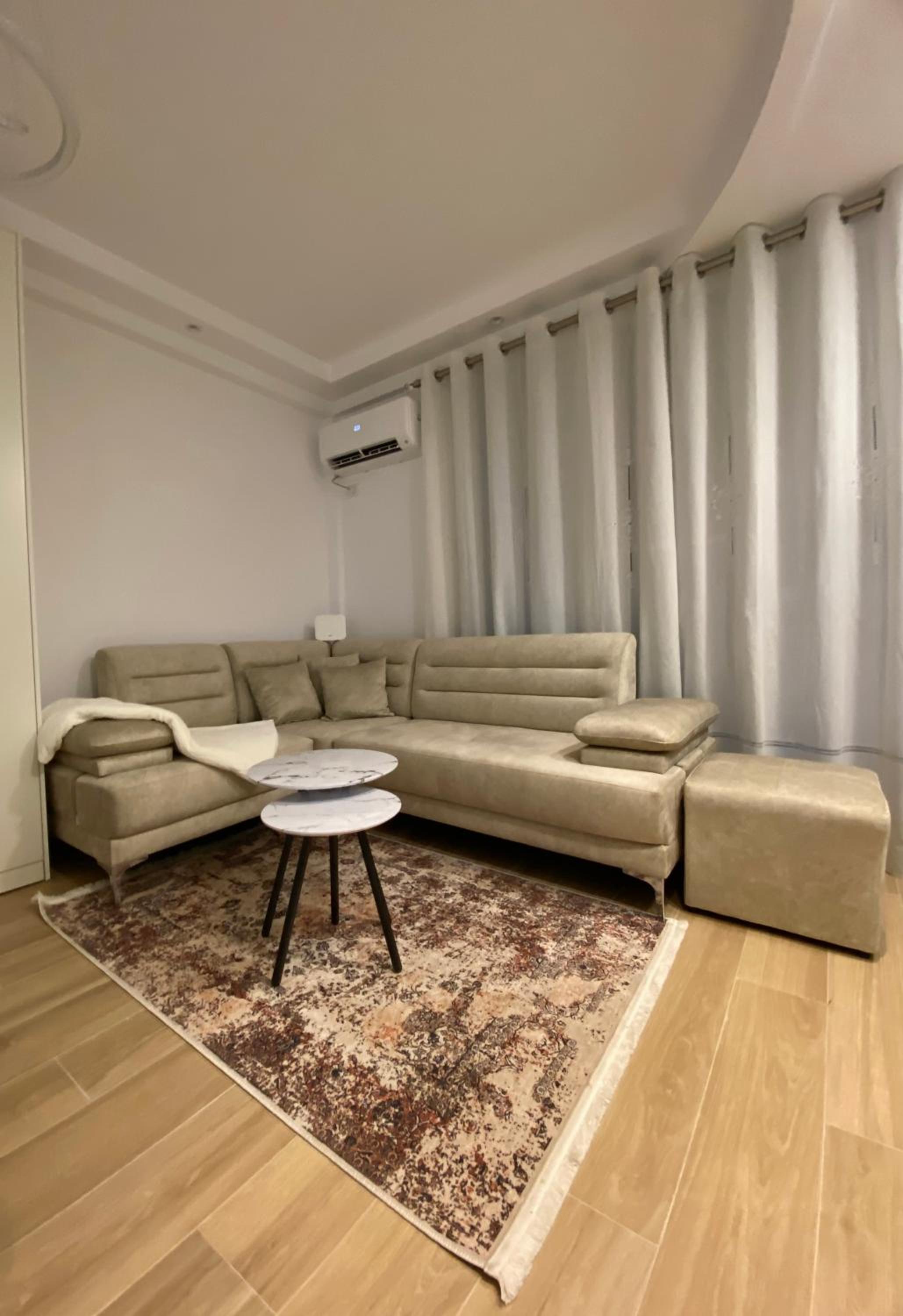 Cozy newly Condo Heart of Tirane