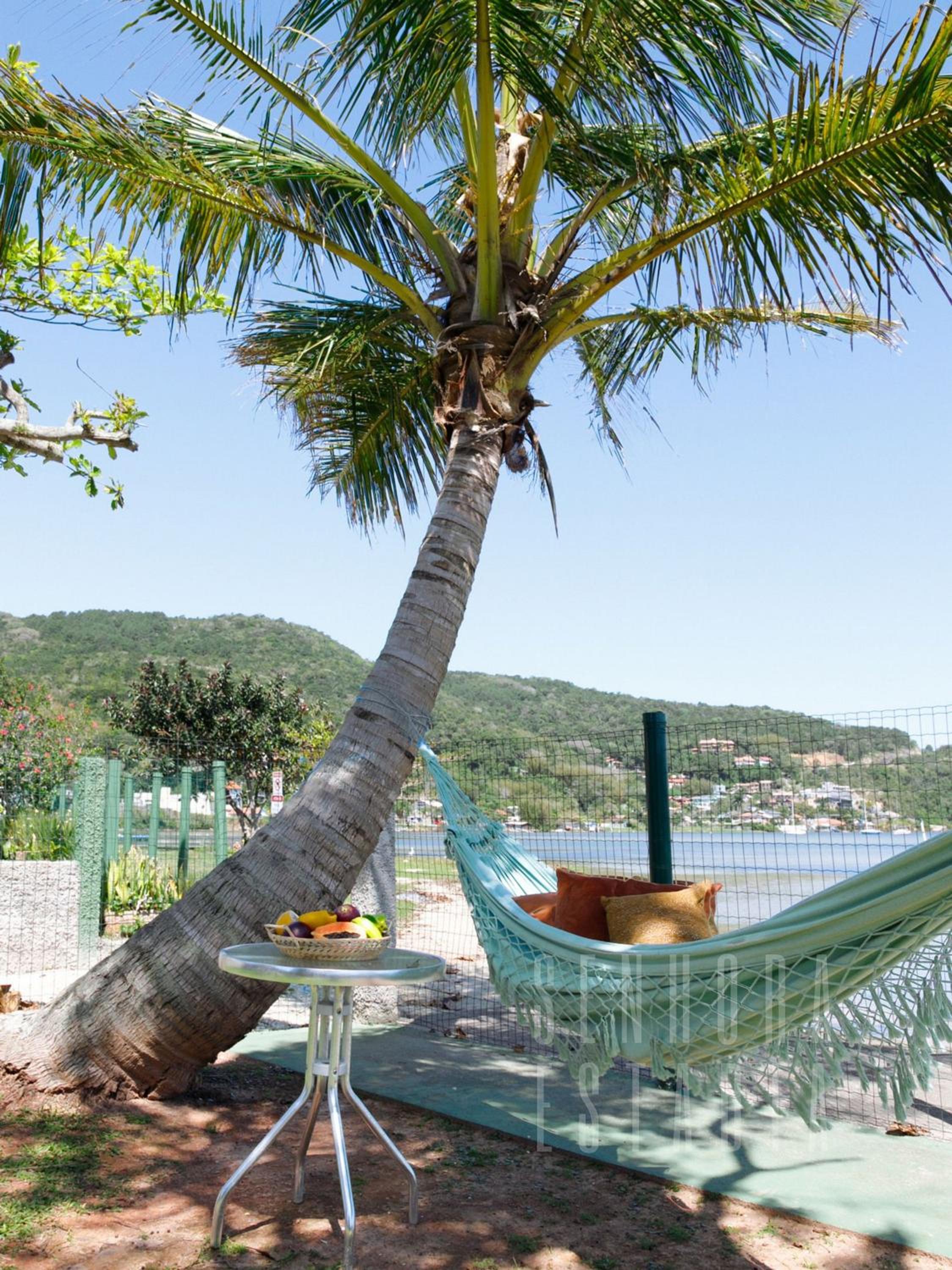 Palm Lakehouse - Casa Oásis Pé na Areia