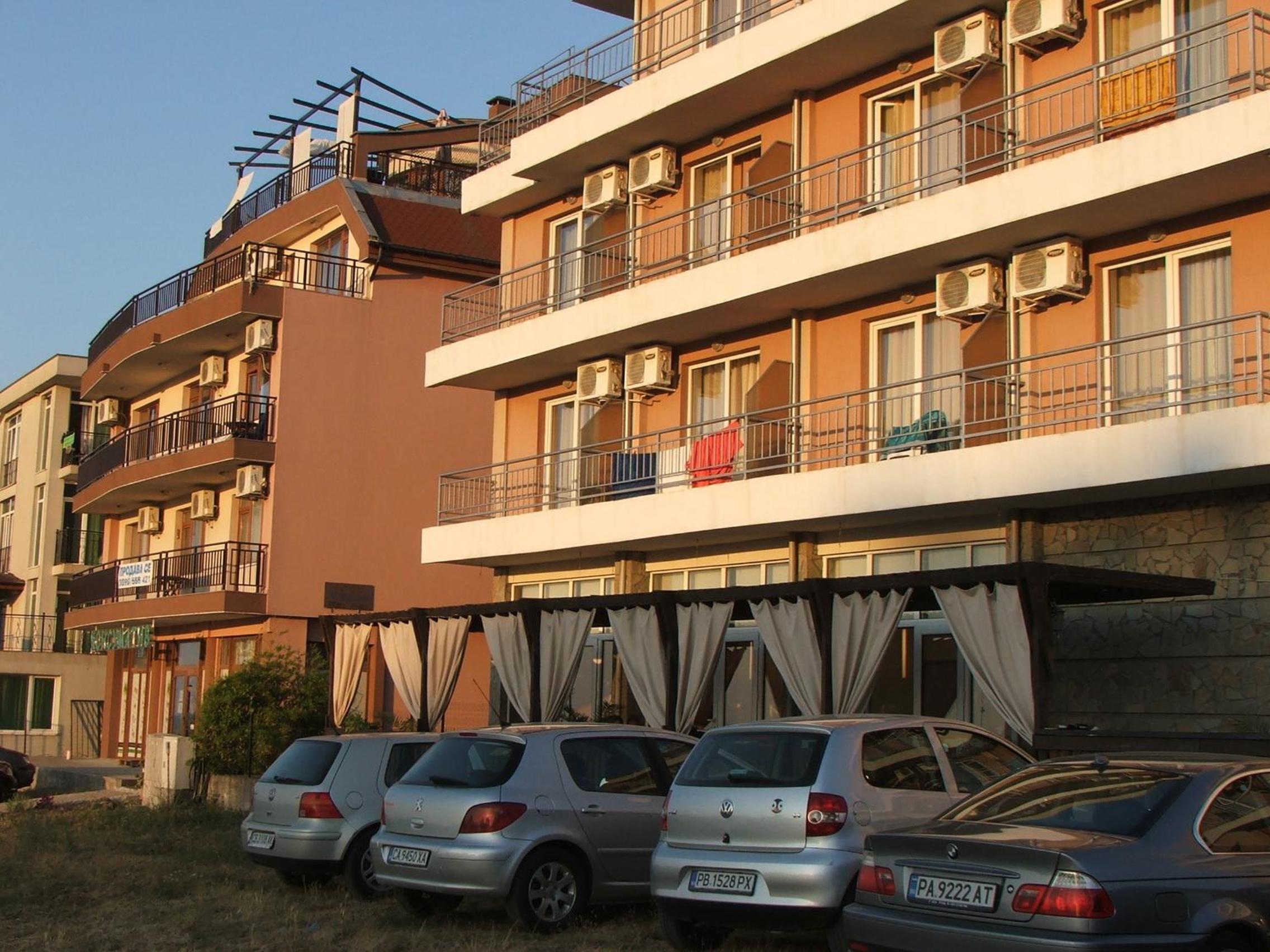 Guest House Compass