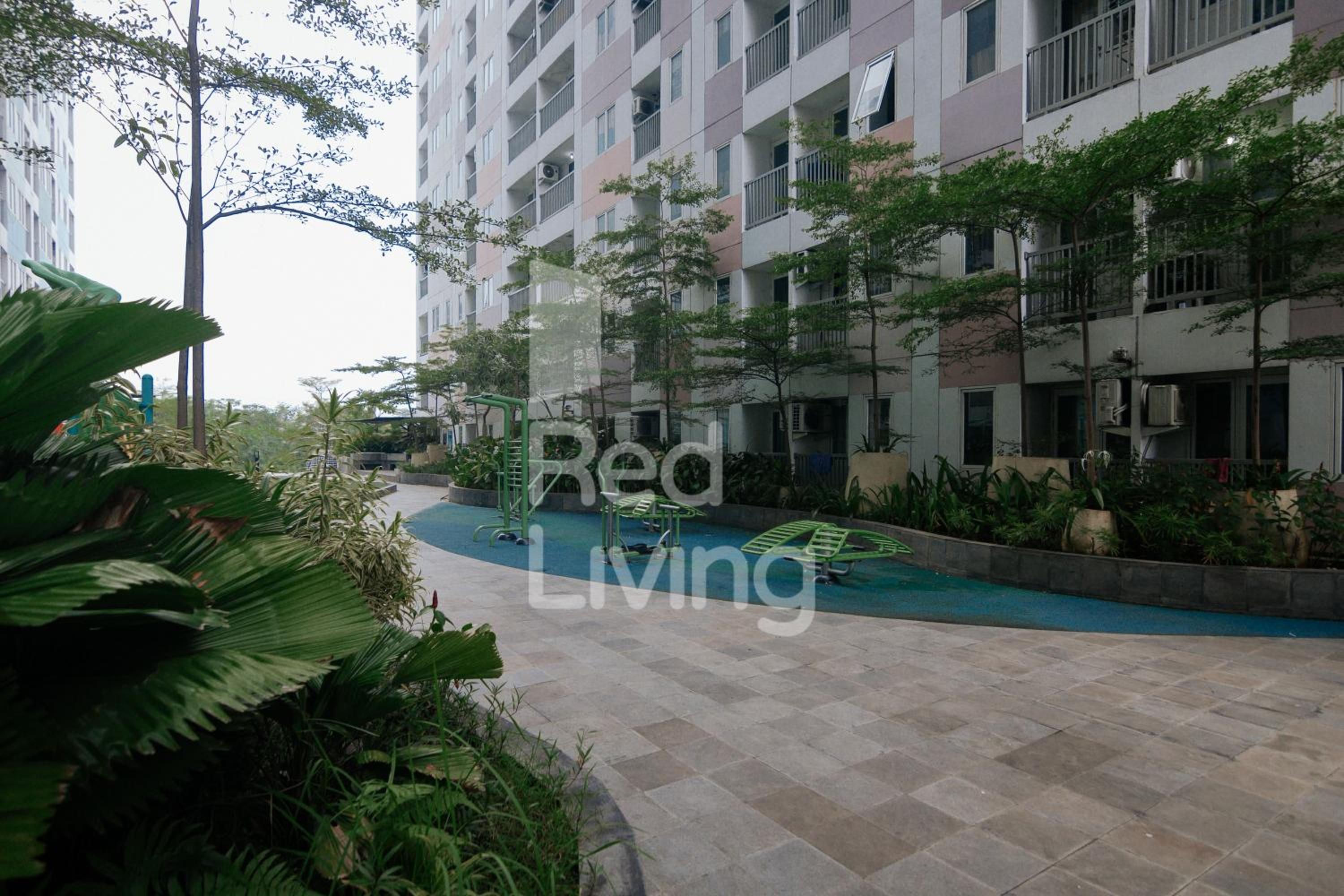 Redliving Apartemen Grand Sentraland - AT Properti Tower Pink view 2