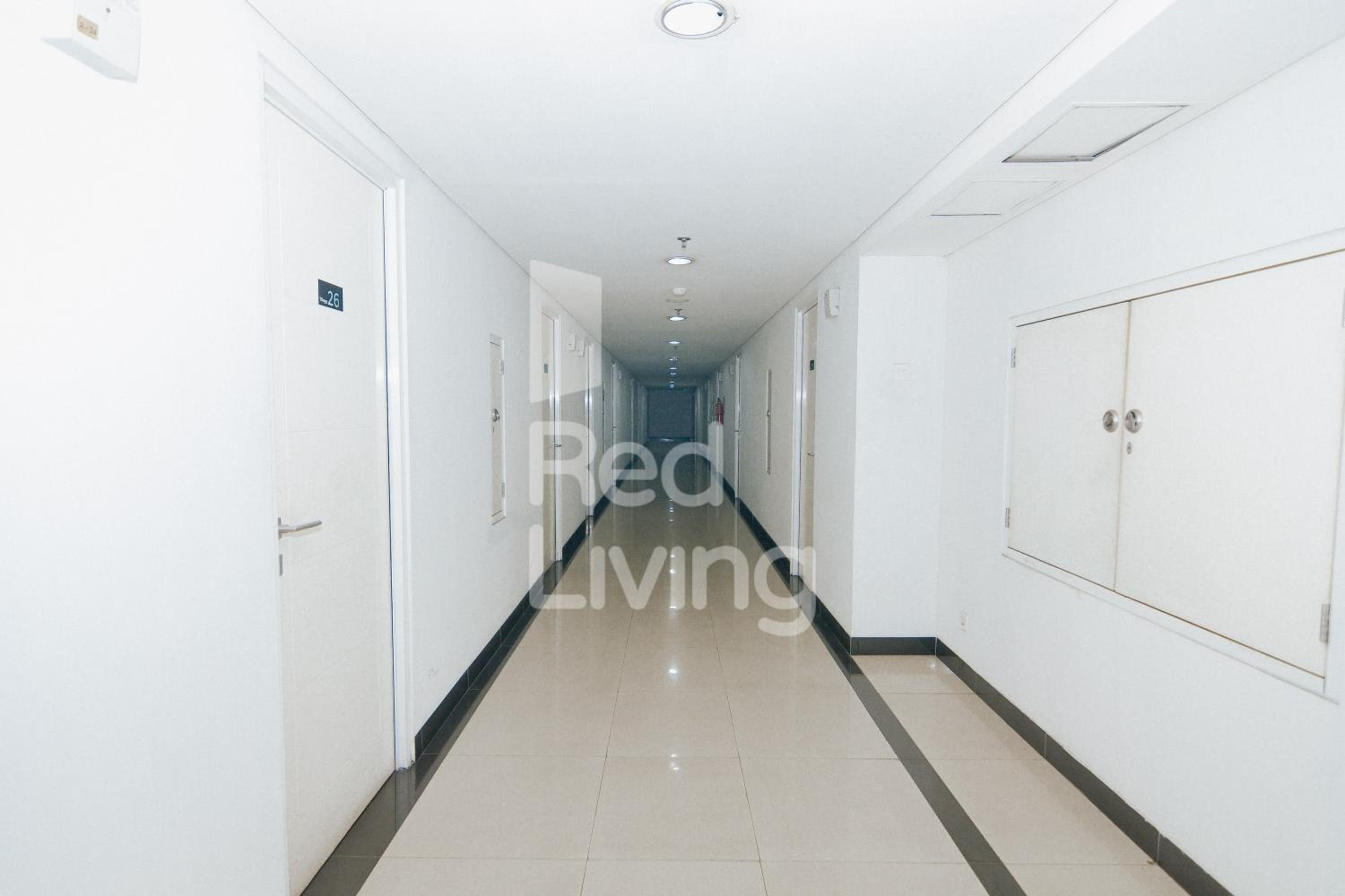 Redliving Apartemen Grand Sentraland - AT Properti Tower Pink view 3