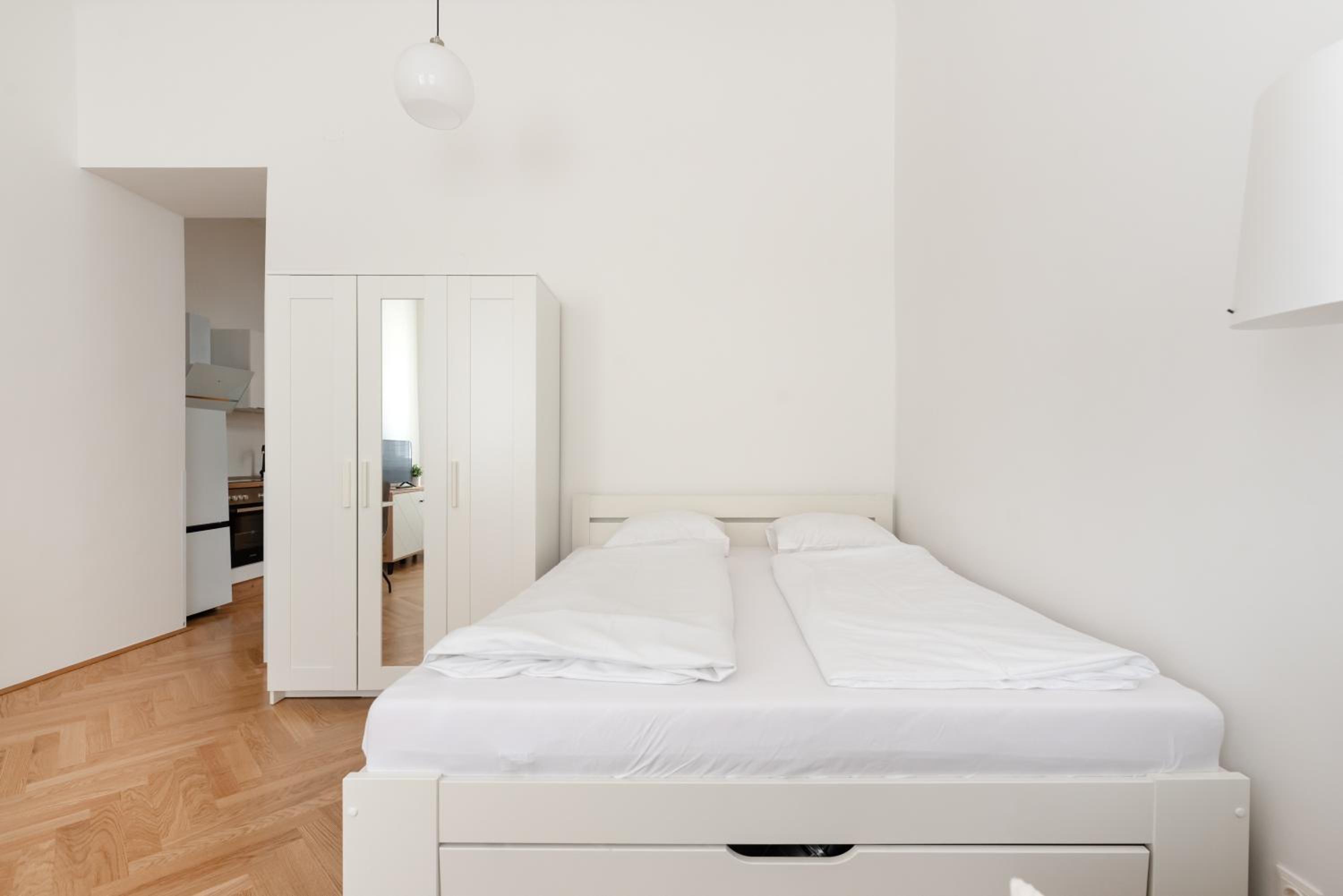 Zwischen Schönbrunn und Zentrum, neues Apartment in Grünruhelage bei Schönbrunn