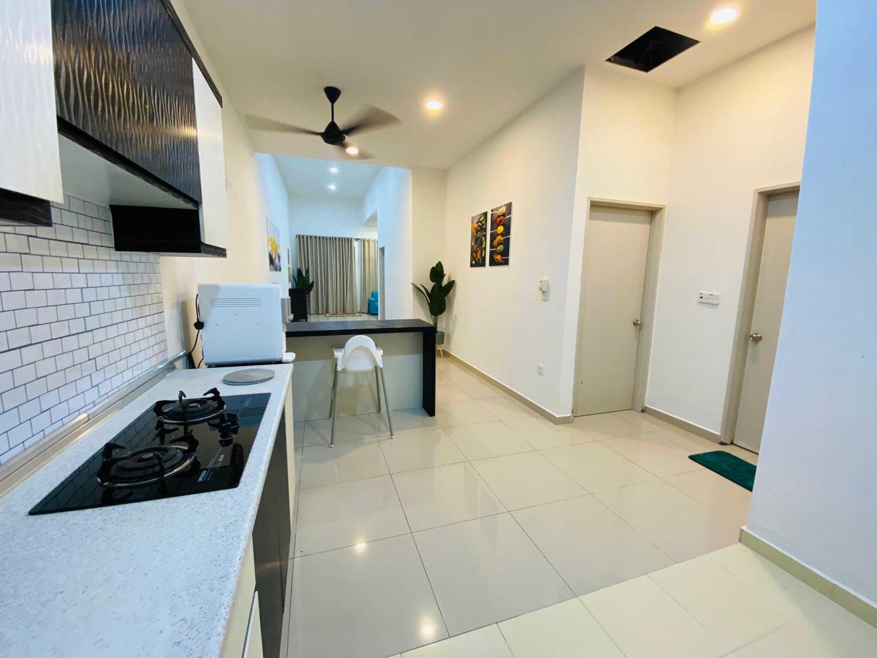 Alyn Home Kluang II Netflix Wifi Coway