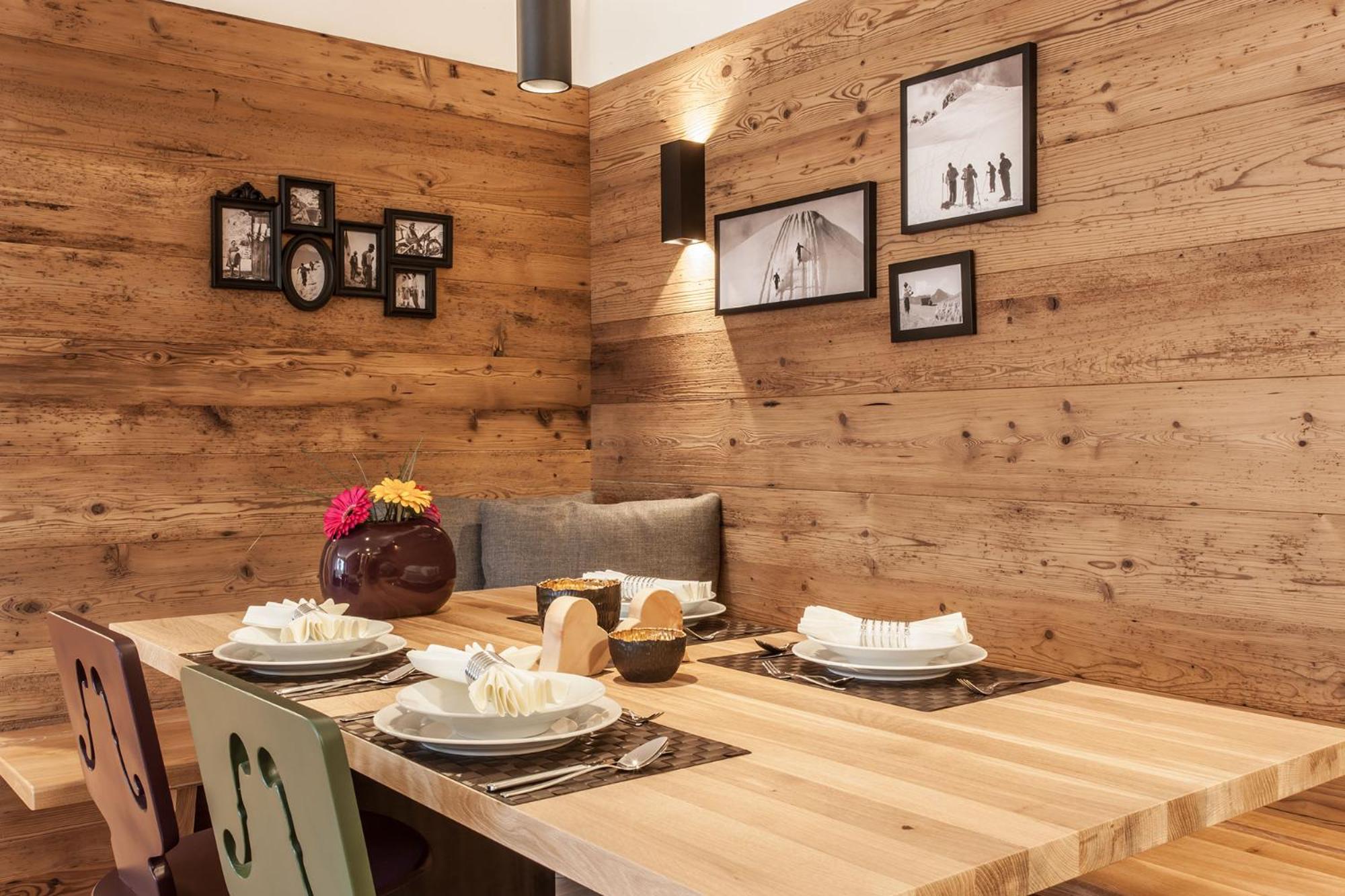 Hubertus Apartments