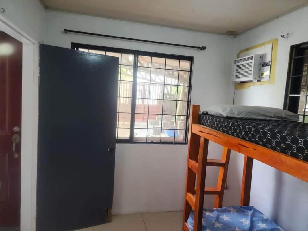 BOARDING HOUSE