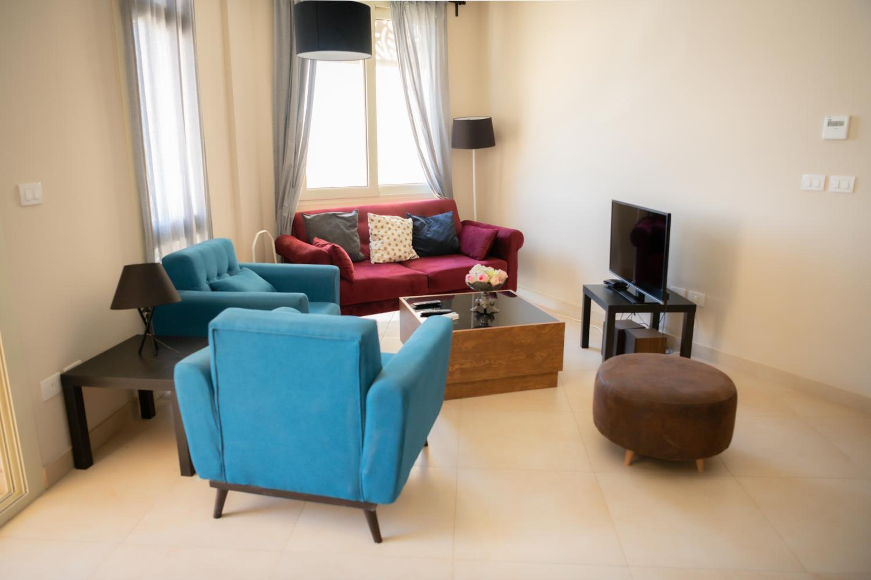 Modern apartment with large pool & beach access view 5