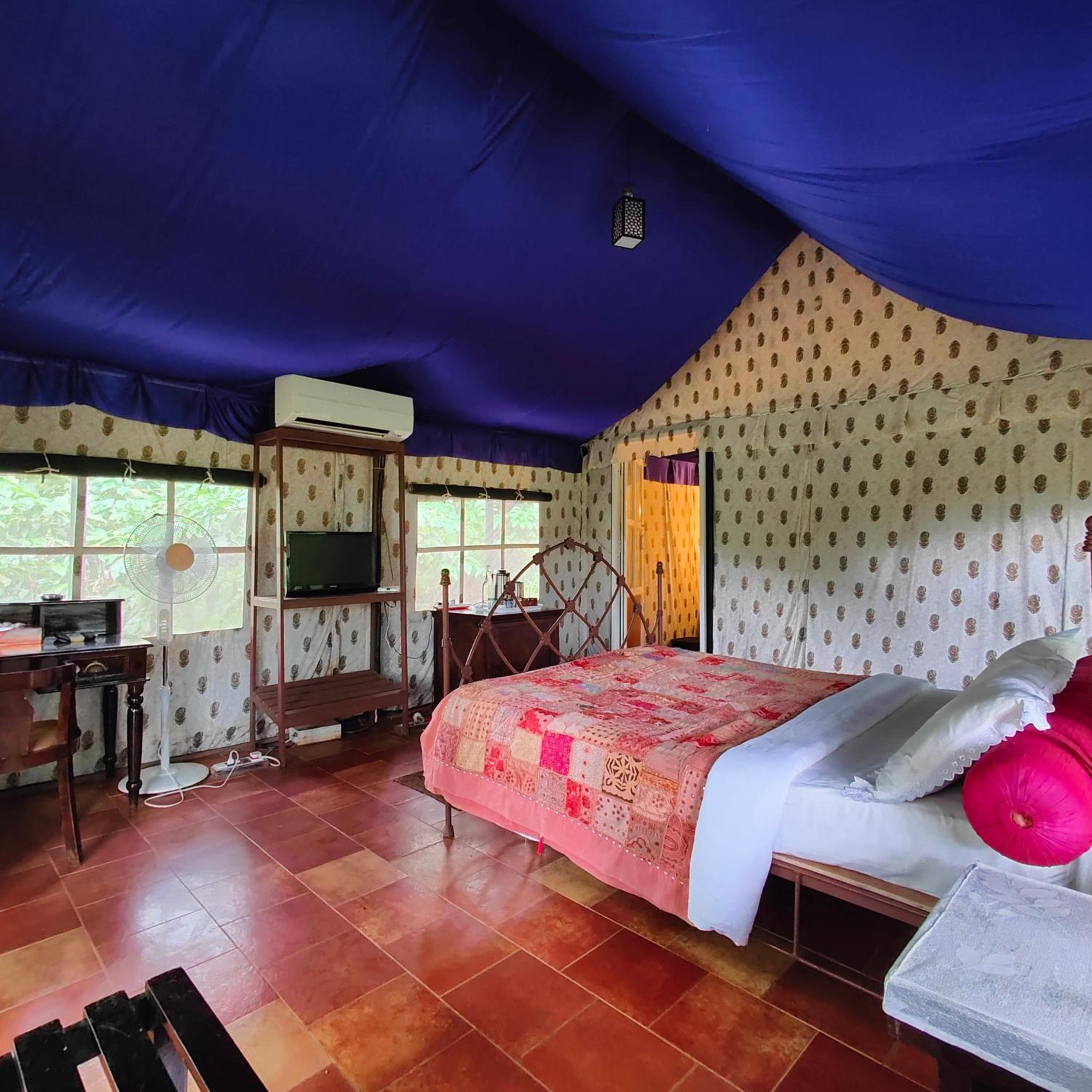Grassroots Wayanad, Valley-view Tents