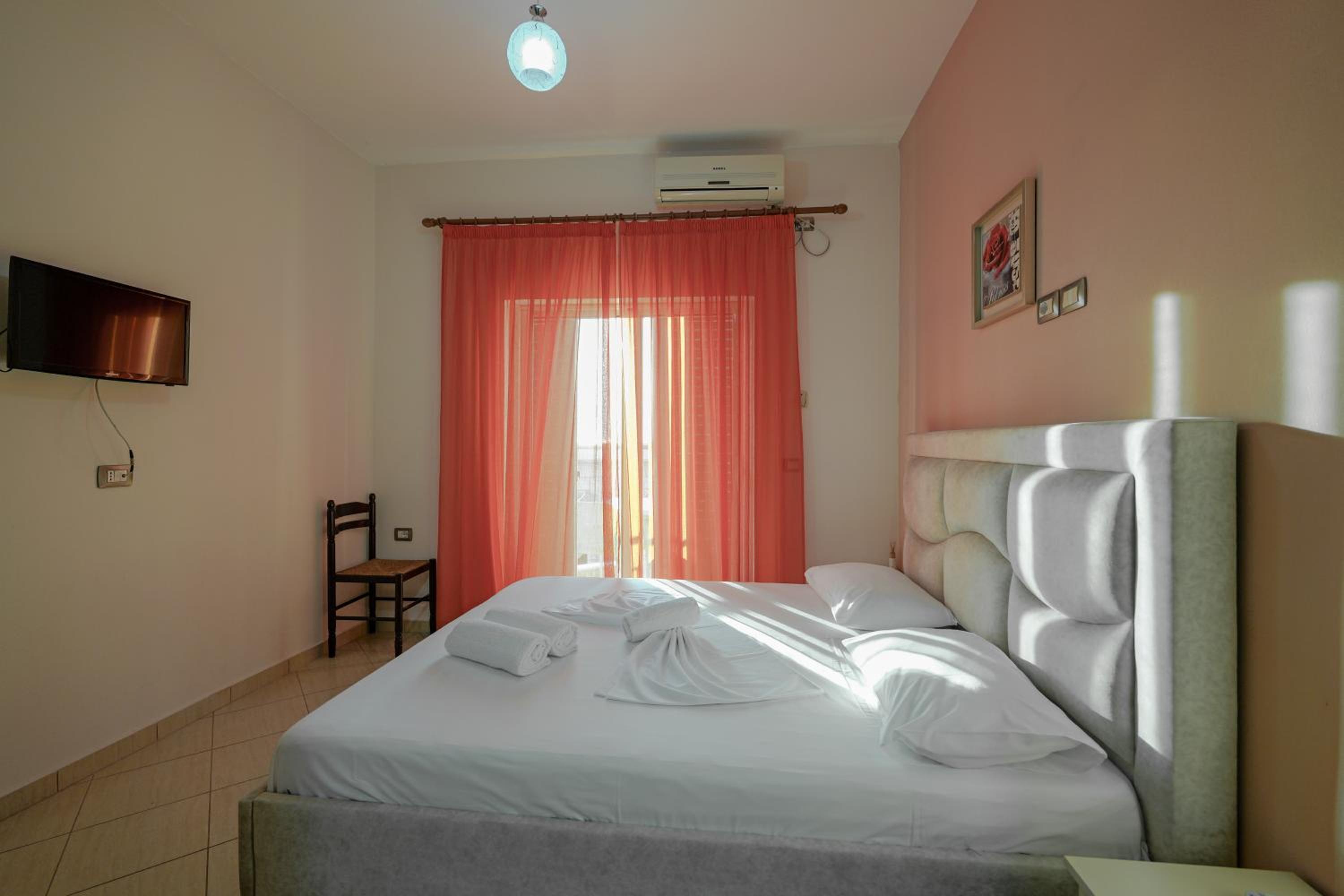 Unico ApartHotel