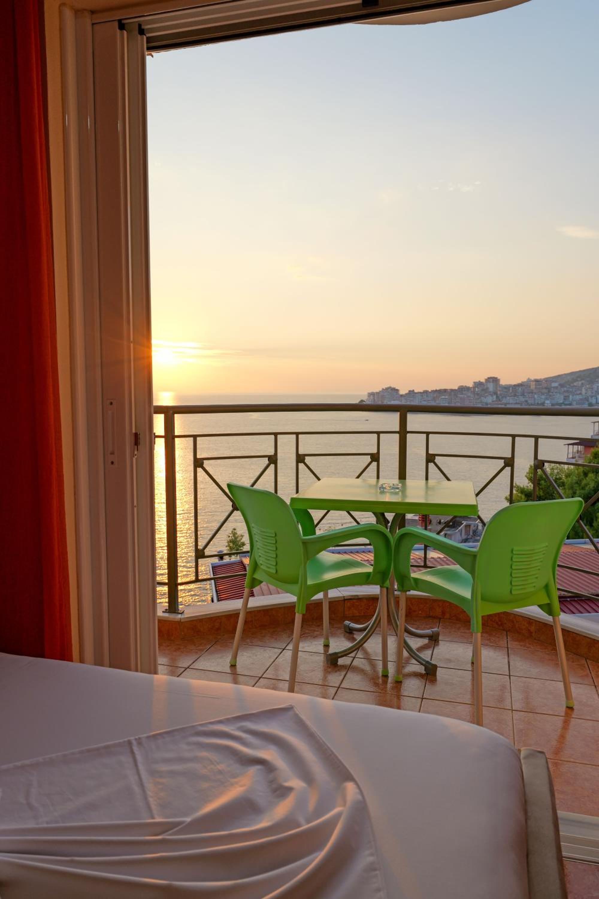 Unico ApartHotel