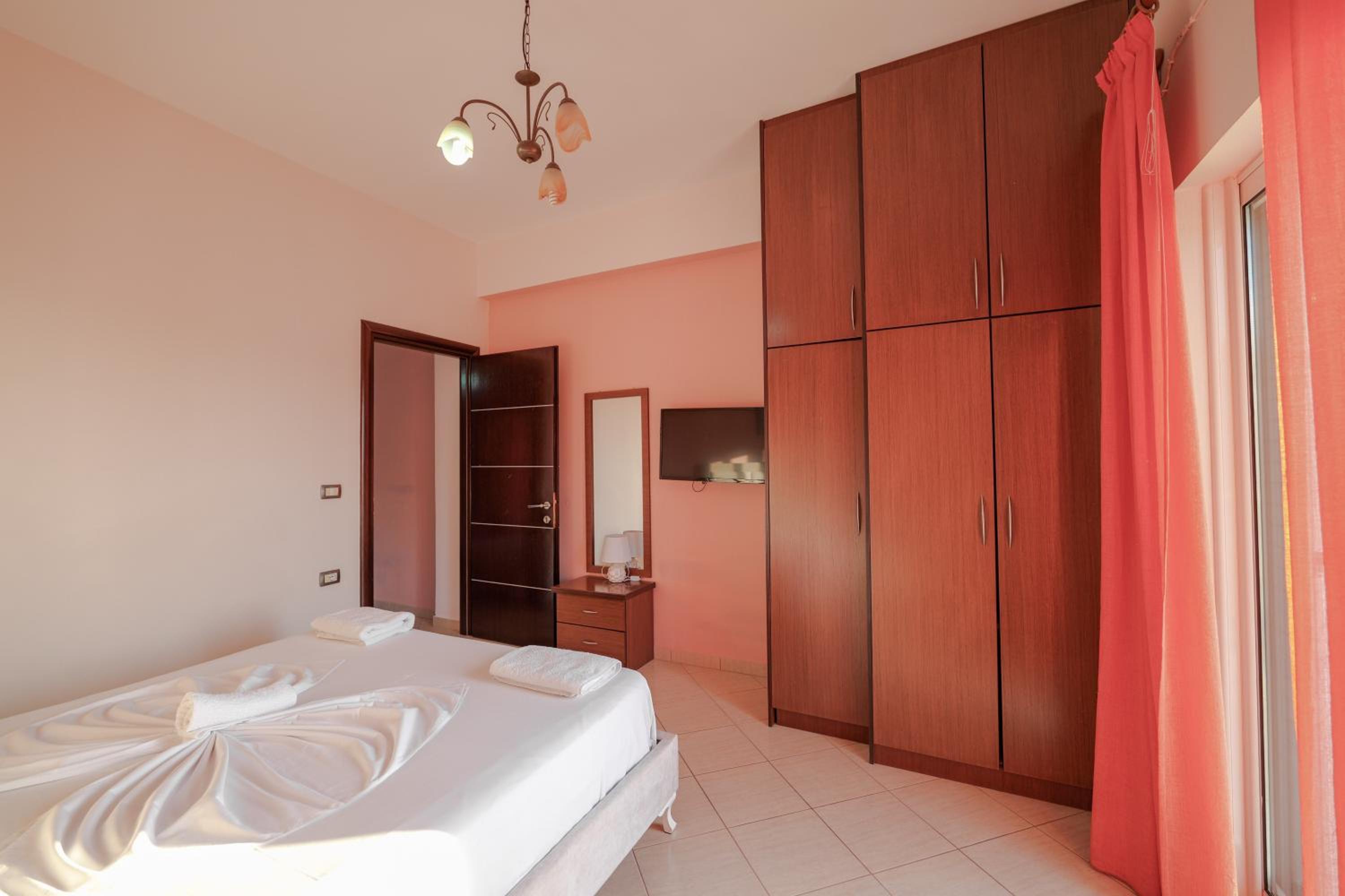 Unico ApartHotel