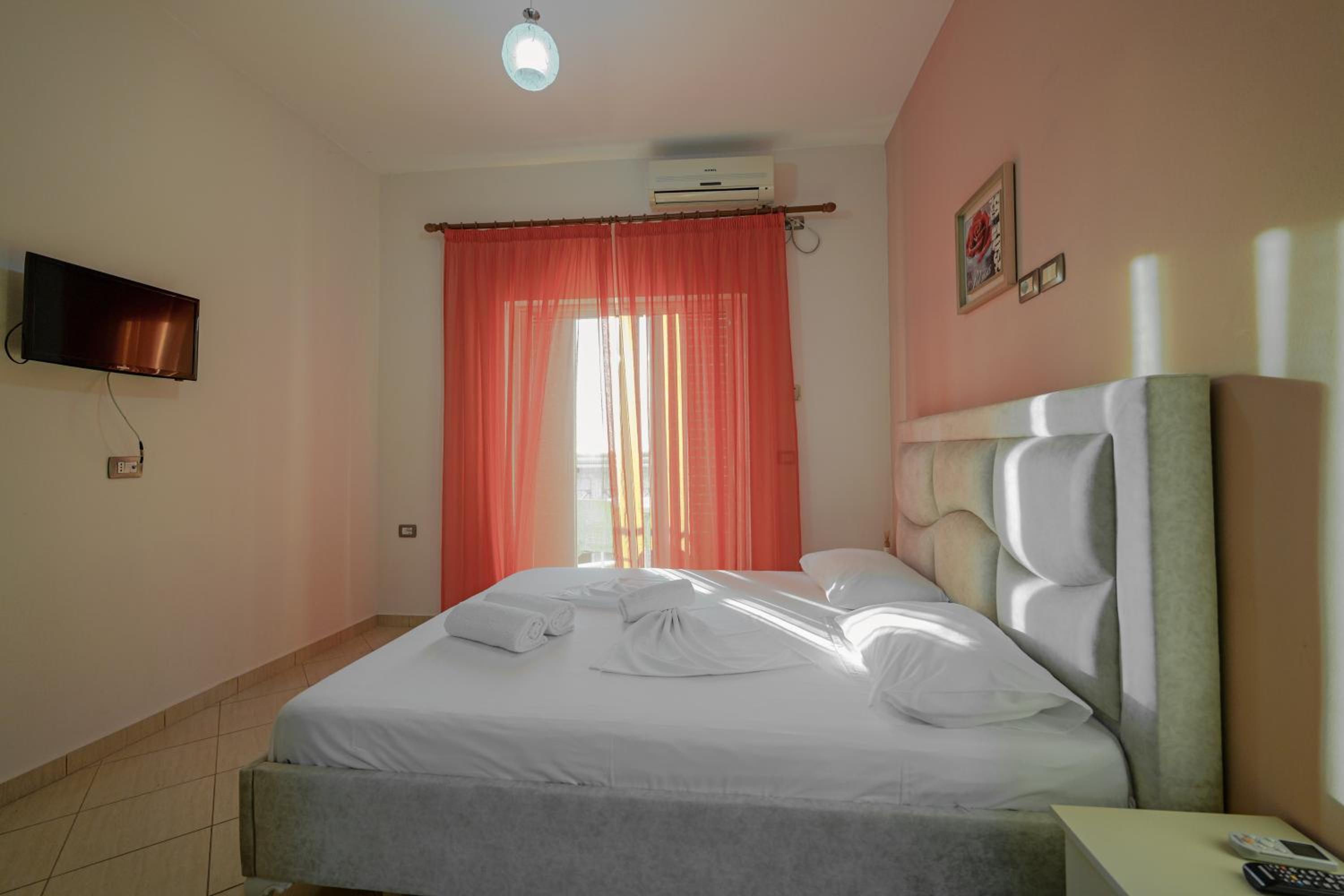 Unico ApartHotel