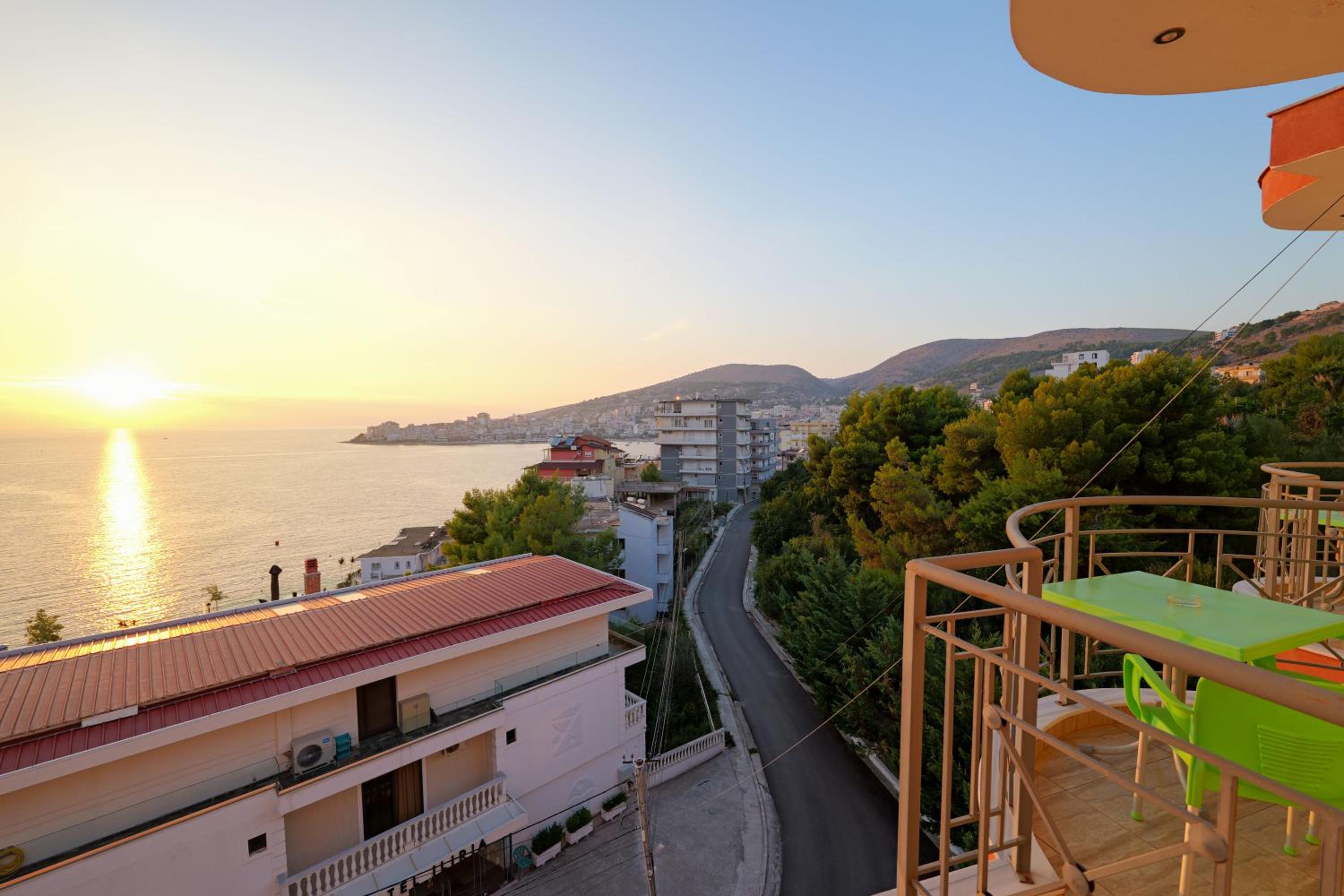 Unico ApartHotel